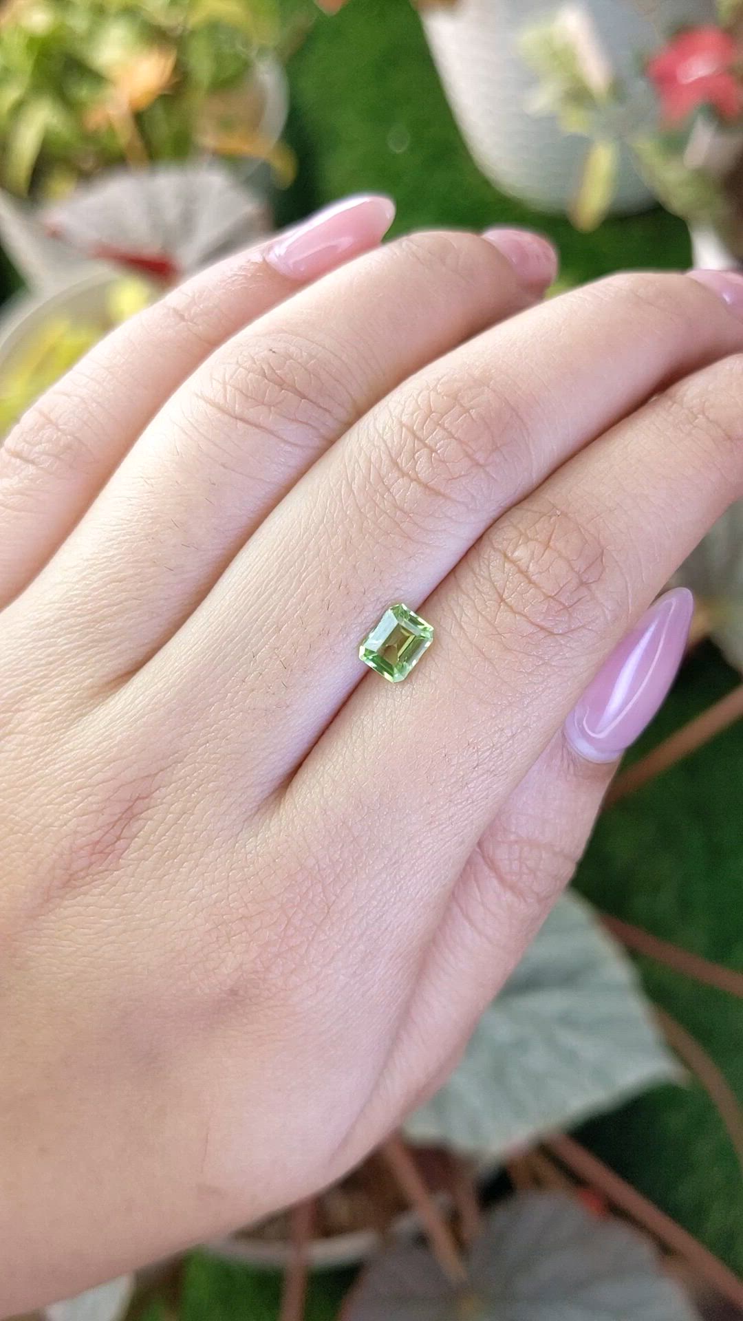 0.87 Ct. Green (Lime Green) Peridot from Pakistan Size Video