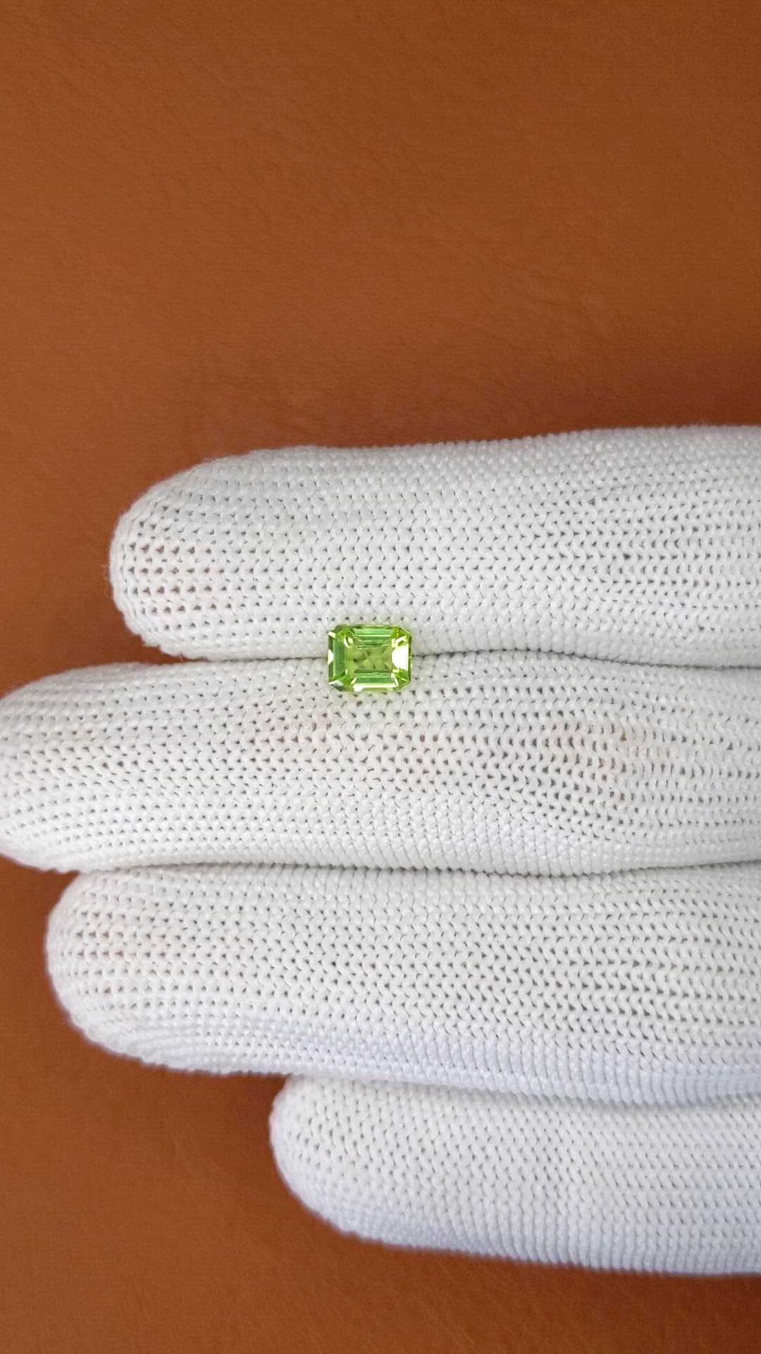 0.87 Ct. Green (Lime Green) Peridot from Pakistan Size Video