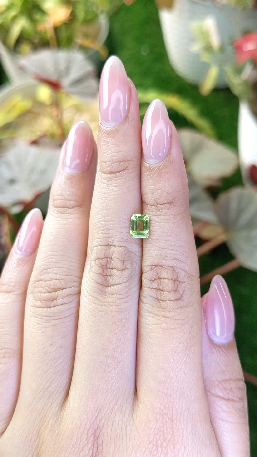 0.87 Ct. Green (Lime Green) Peridot from Pakistan Size Video