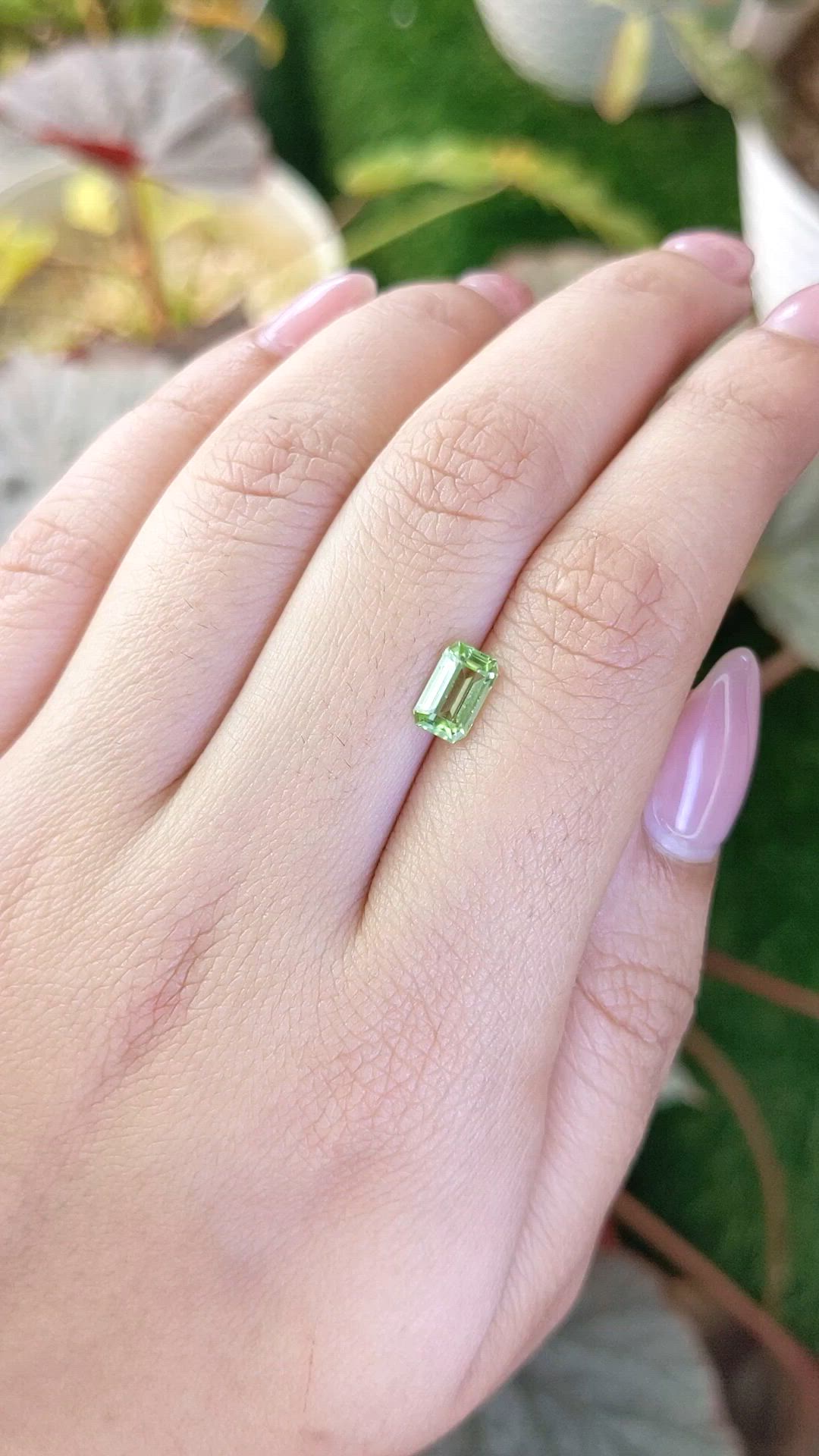 1.04 Ct. Green (Lime Green) Peridot from Pakistan Size Video