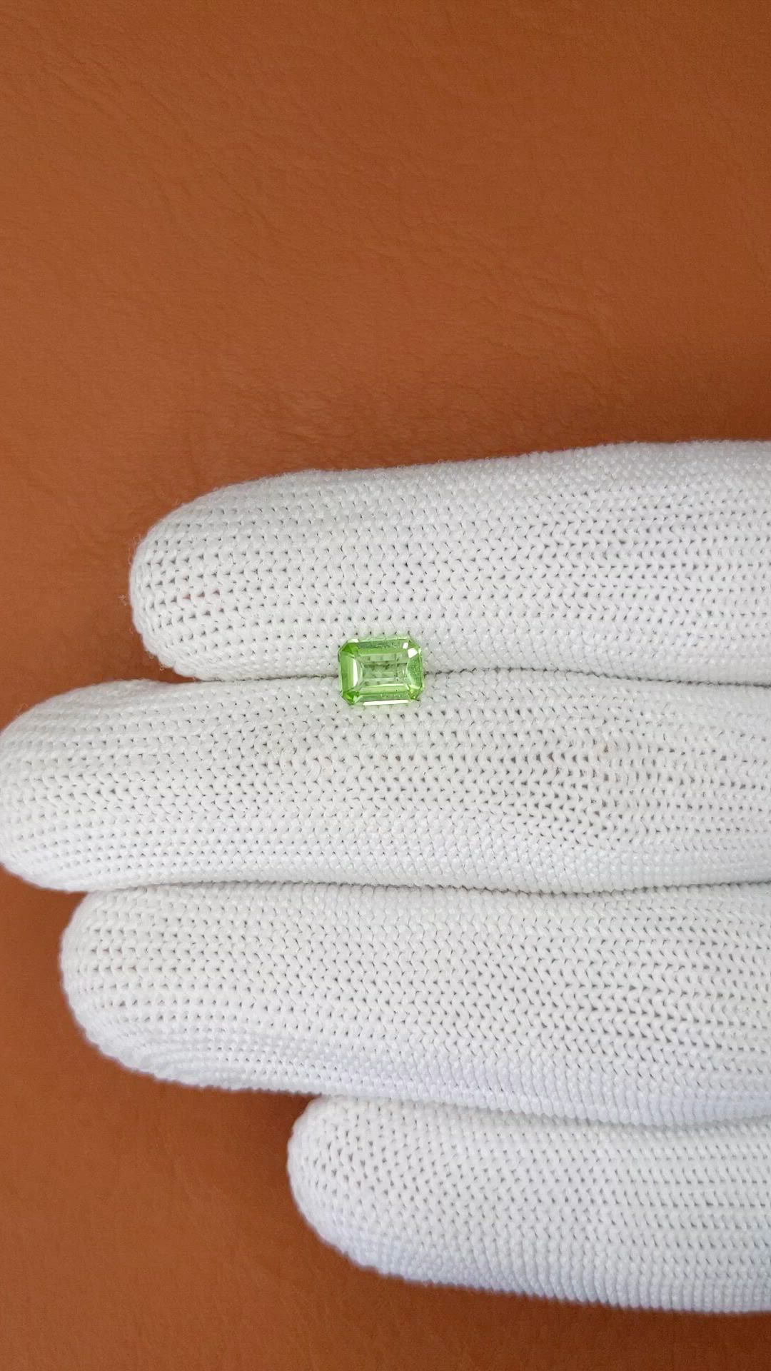 0.71 Ct. Green (Lime Green) Peridot from Pakistan Size Video