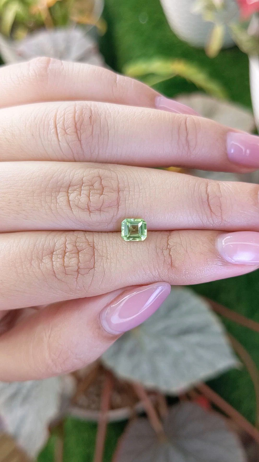 0.76 Ct. Green (Lime Green) Peridot from Pakistan Size Video