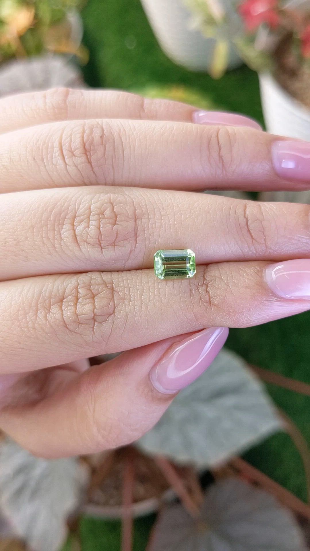 1.28 Ct. Green (Lime Green) Peridot from Pakistan Size Video
