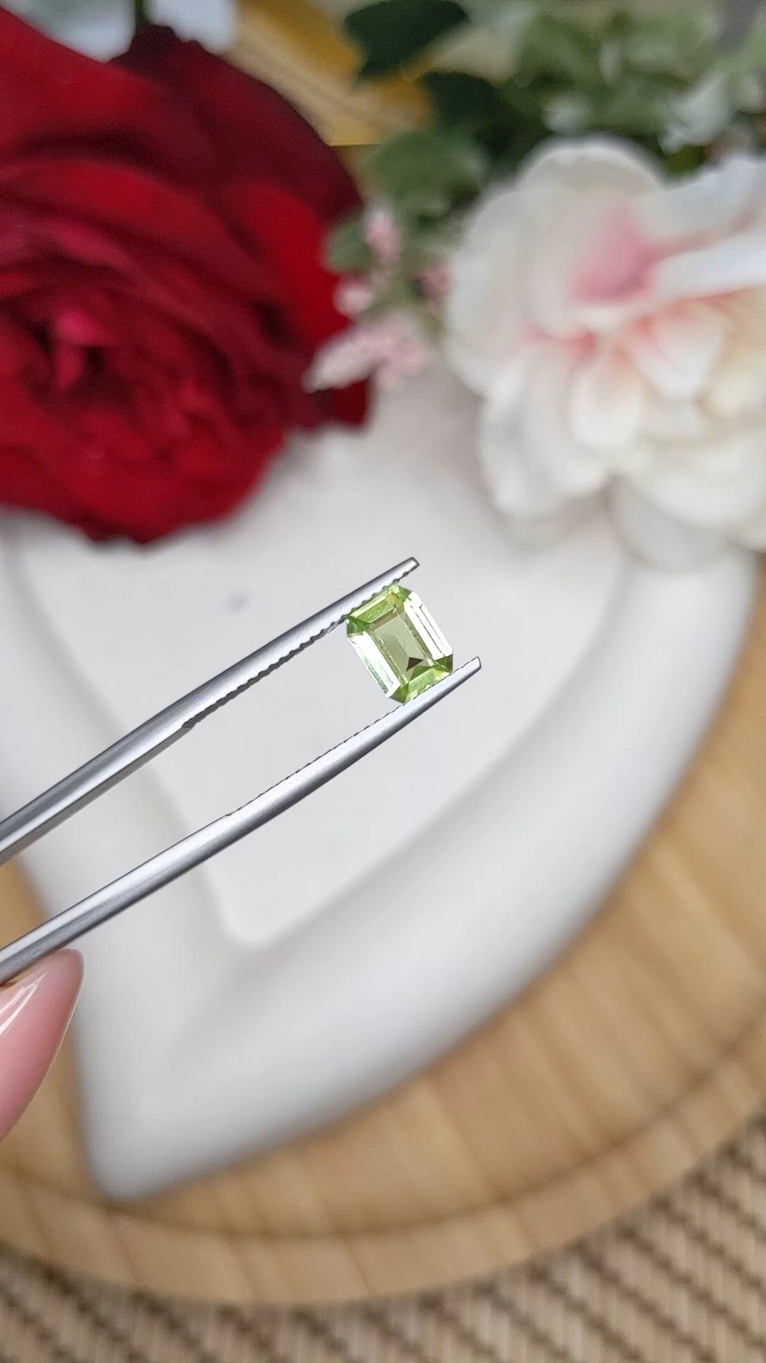 1.07 Ct. Green (Lime Green) Peridot from Pakistan Size Video