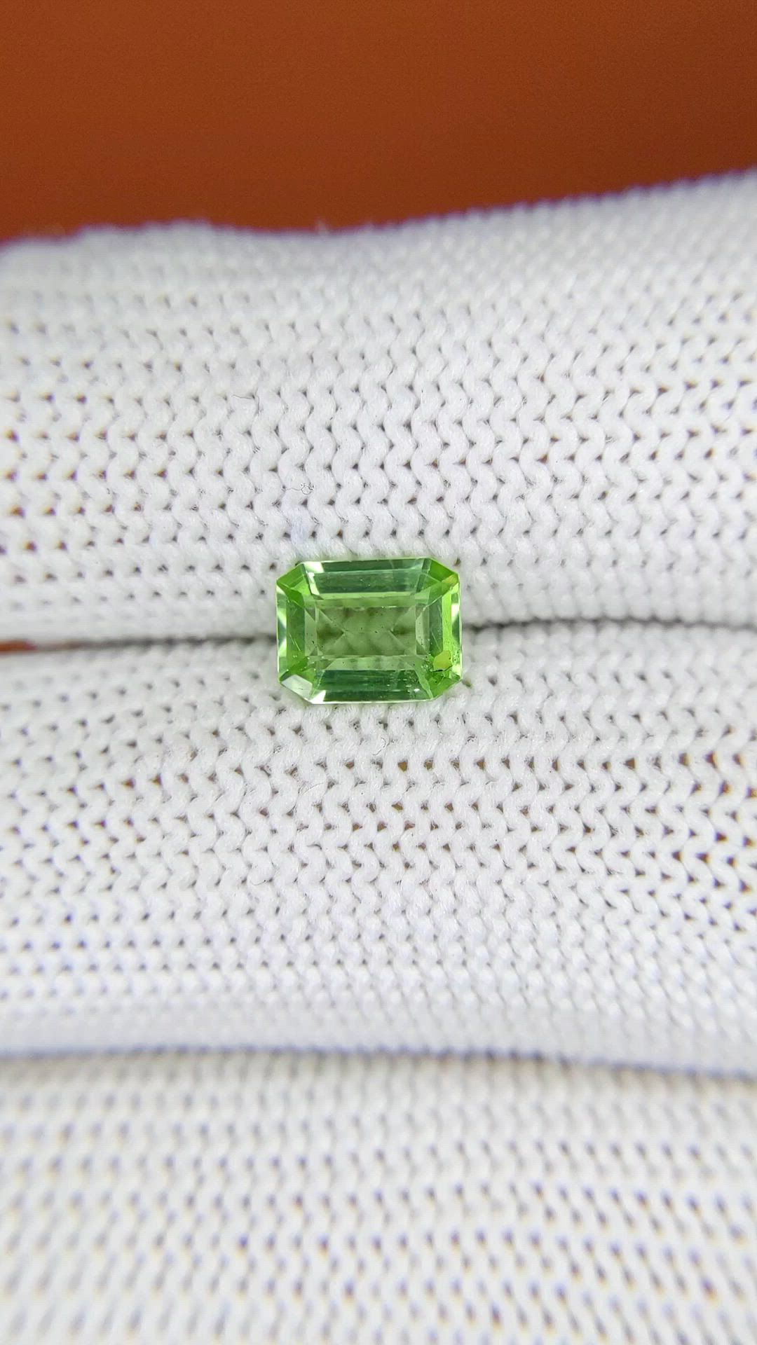 1.07 Ct. Green (Lime Green) Peridot from Pakistan Size Video