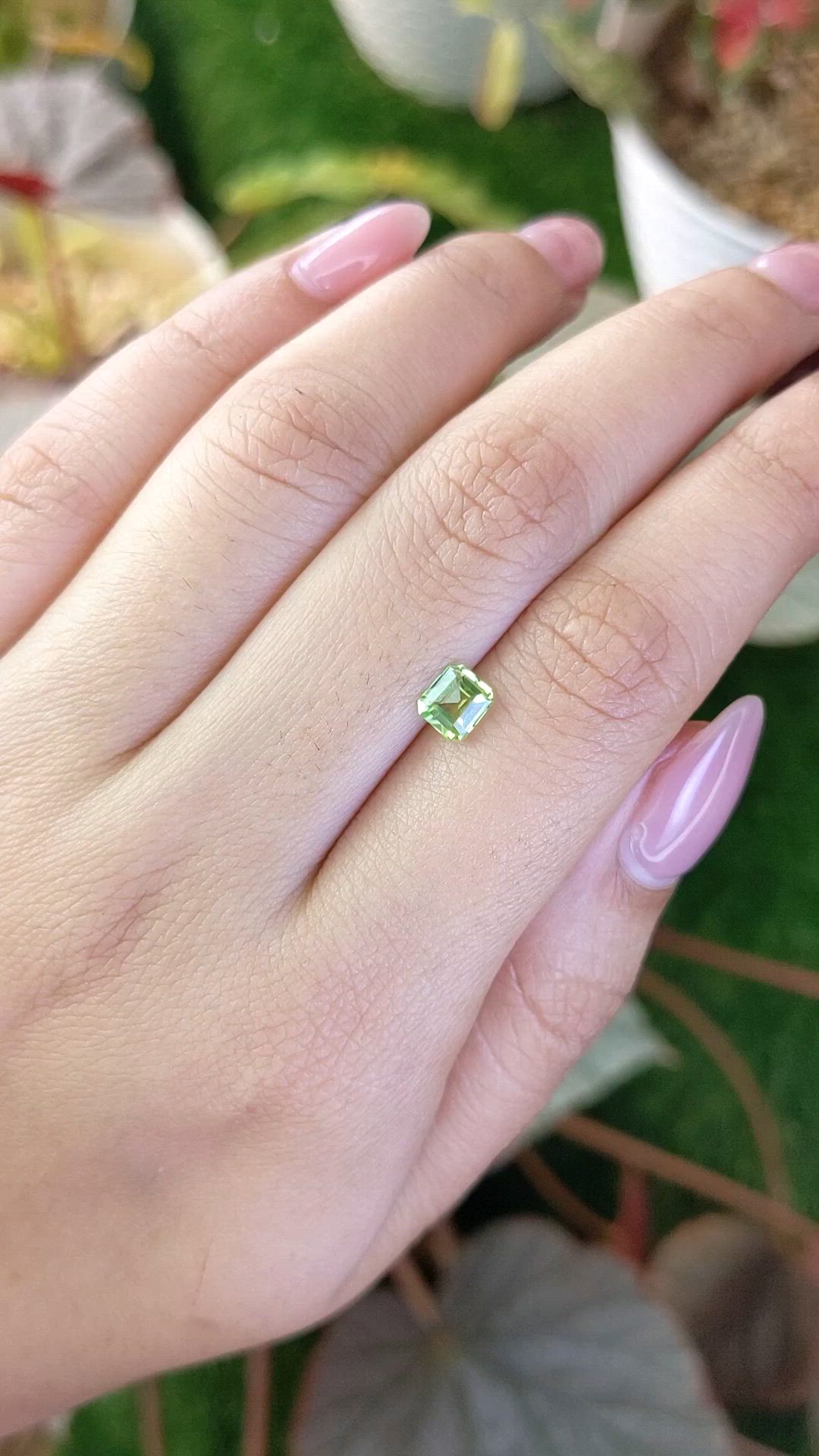 0.65 Ct. Green (Lime Green) Peridot from Pakistan Size Video