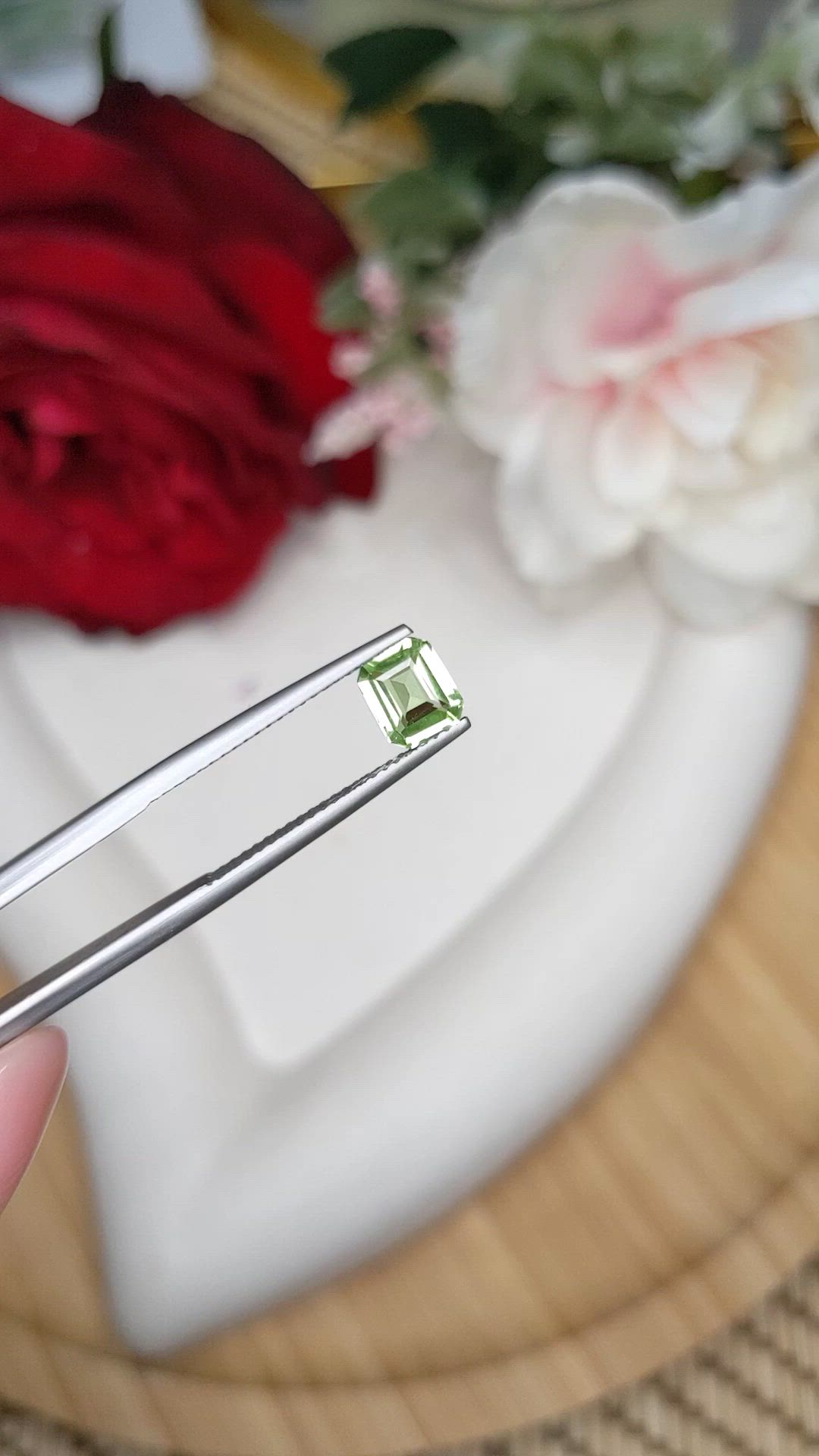 0.83 Ct. Green (Lime Green) Peridot from Pakistan Size Video