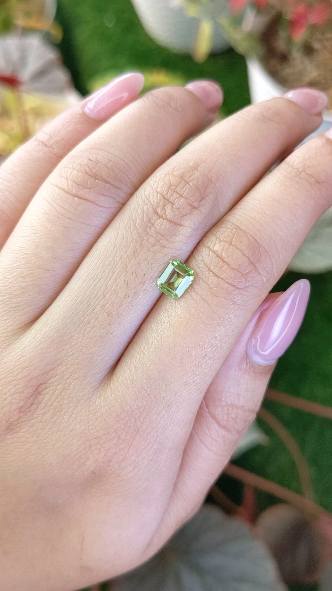 0.83 Ct. Green (Lime Green) Peridot from Pakistan Size Video