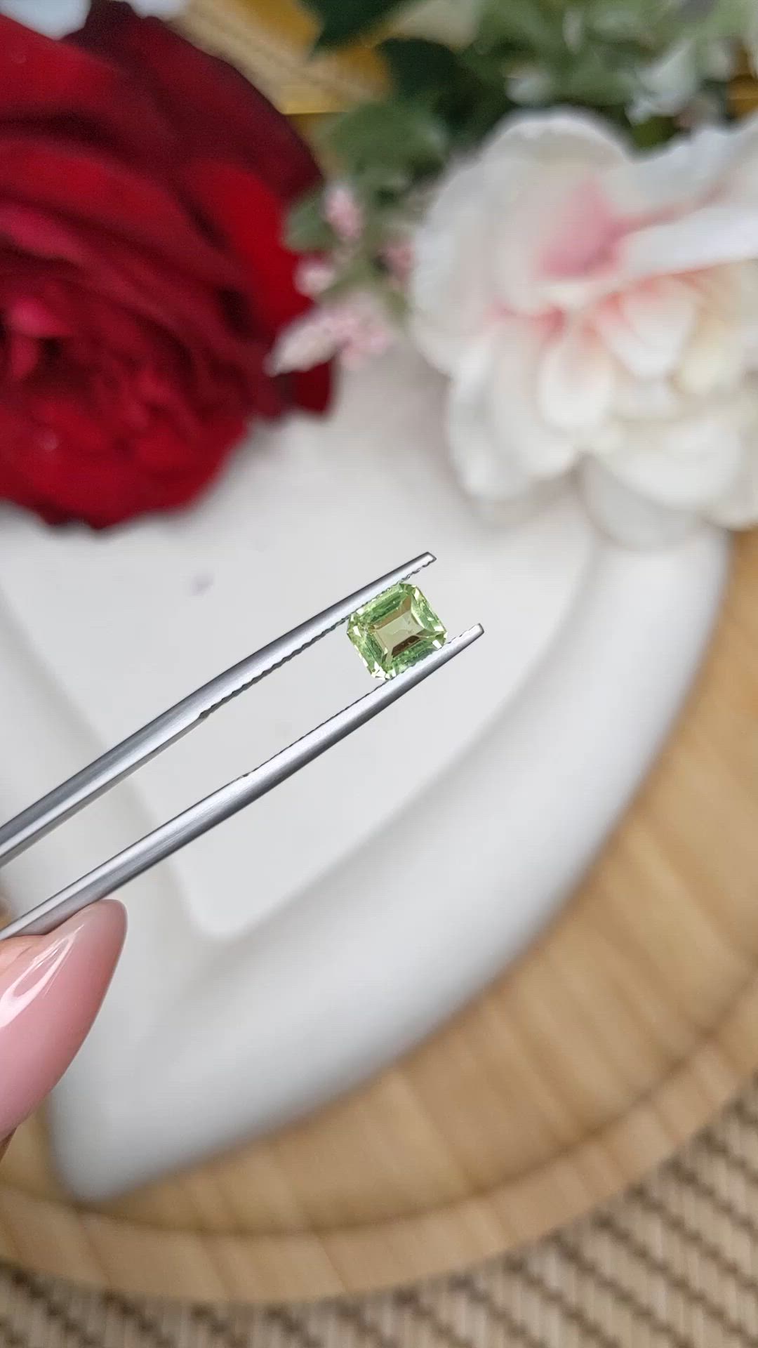 0.90 Ct. Green (Lime Green) Peridot from Pakistan Size Video