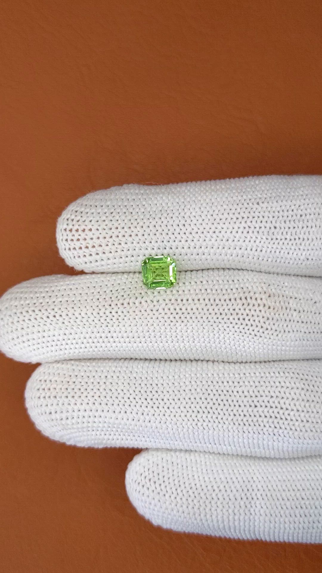 0.90 Ct. Green (Lime Green) Peridot from Pakistan Size Video