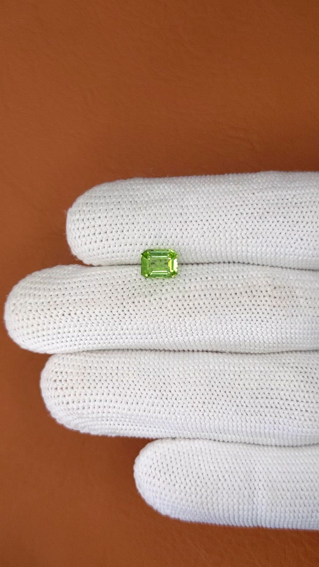 1.08 Ct. Green (Lime Green) Peridot from Pakistan Size Video