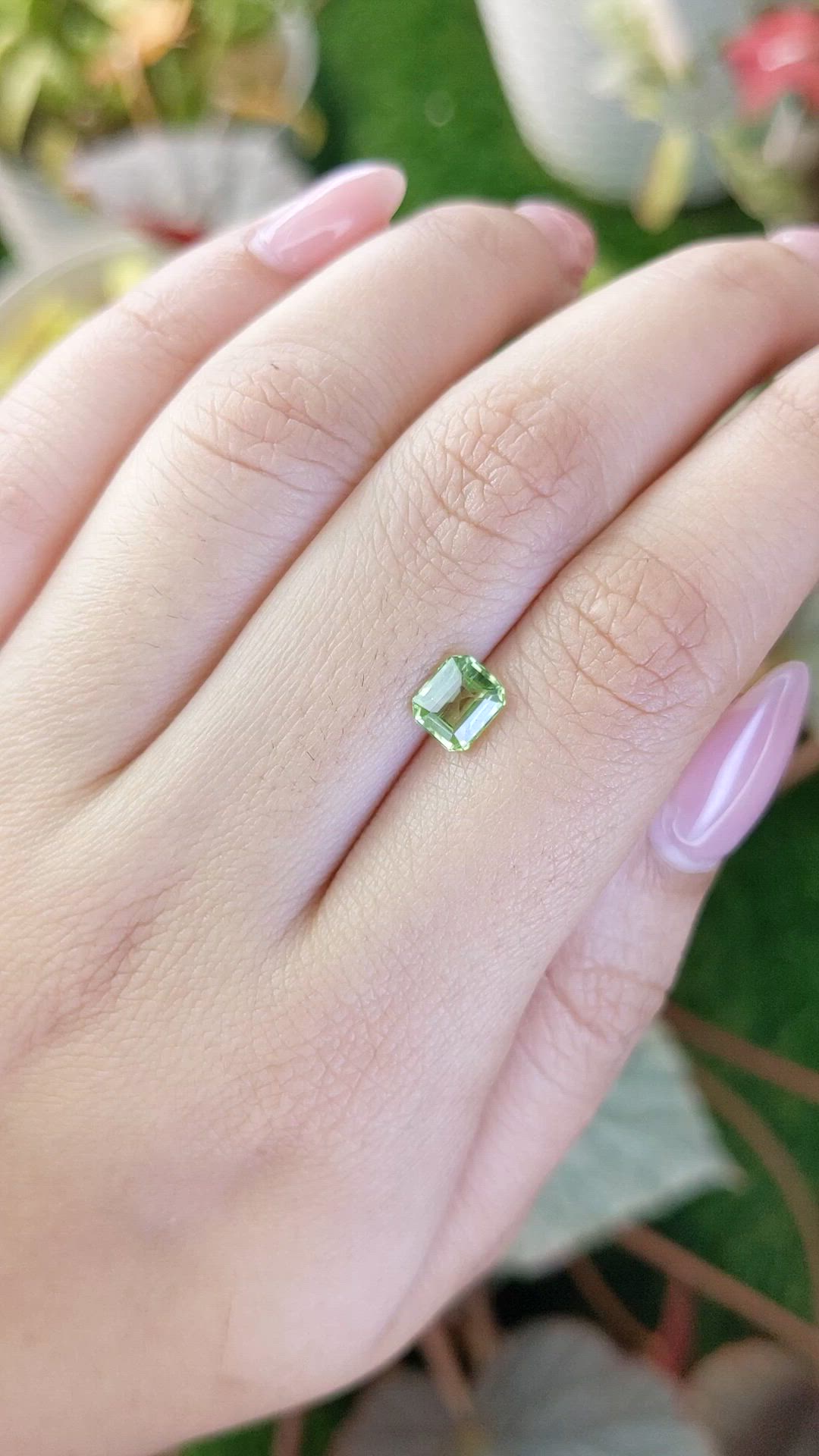 1.07 Ct. Green (Lime Green) Peridot from Pakistan Size Video