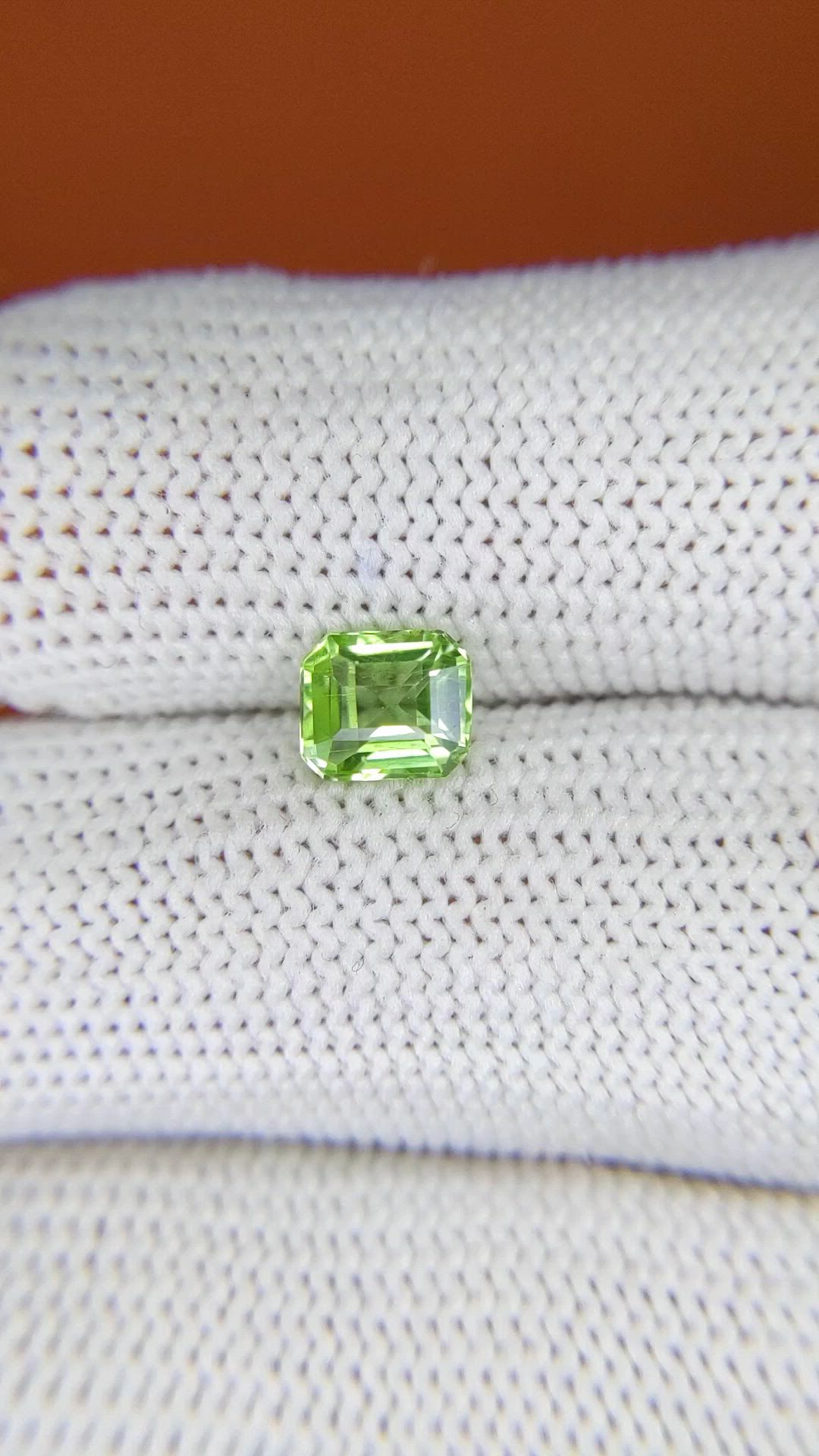 1.07 Ct. Green (Lime Green) Peridot from Pakistan Size Video
