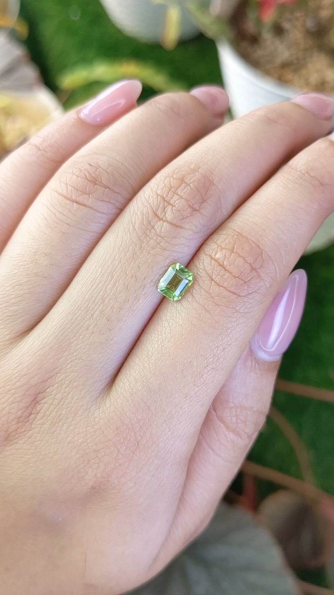 0.88 Ct. Green (Lime Green) Peridot from Pakistan Size Video