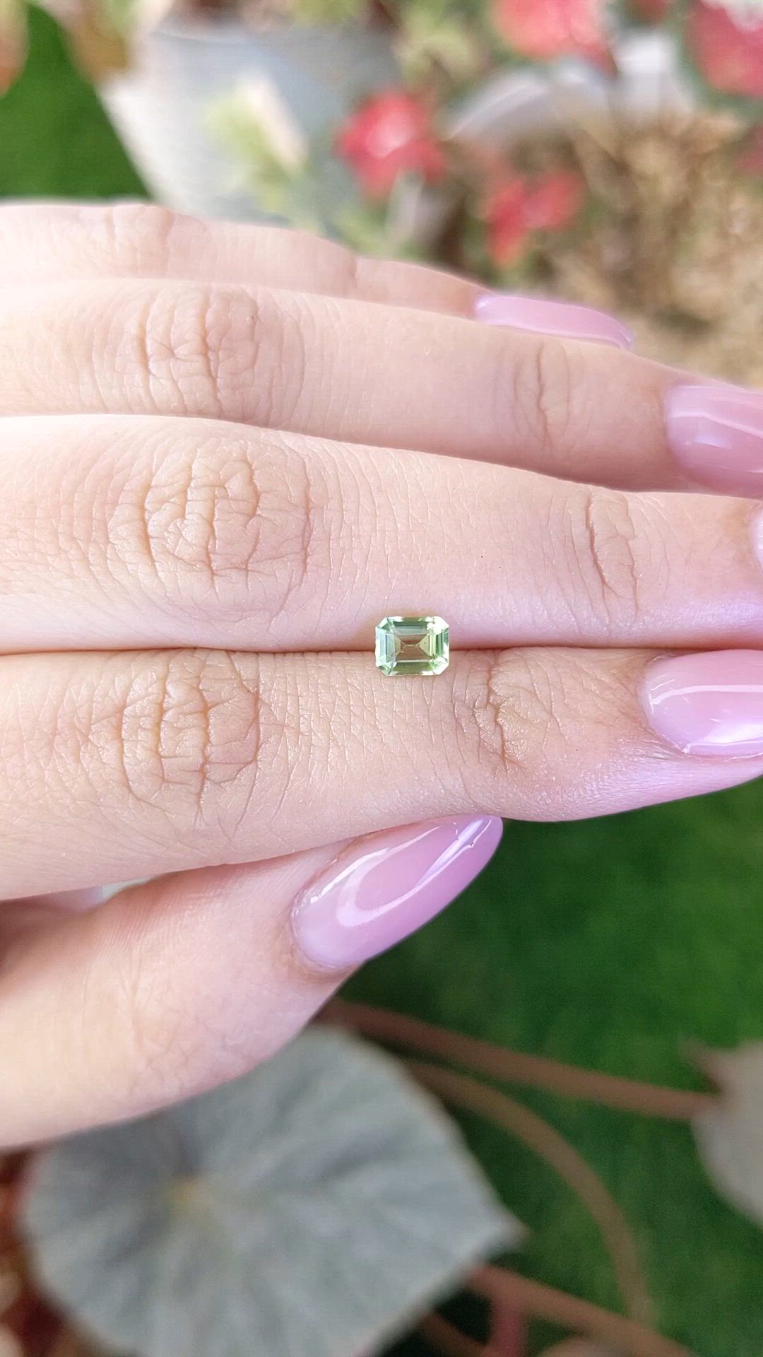 0.47 Ct. Green (Lime Green) Peridot from Pakistan Size Video