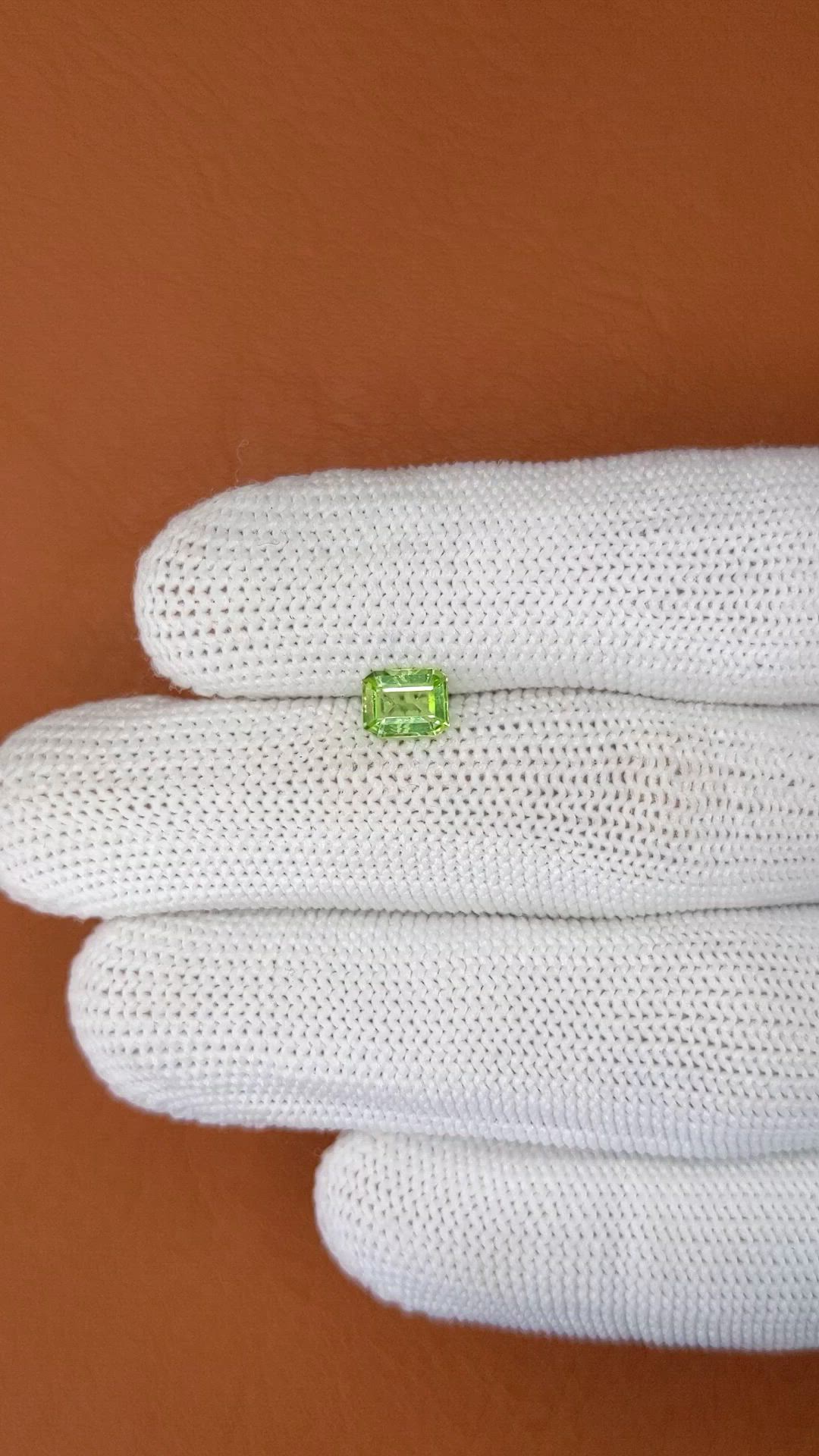 0.76 Ct. Green (Lime Green) Peridot from Pakistan Size Video
