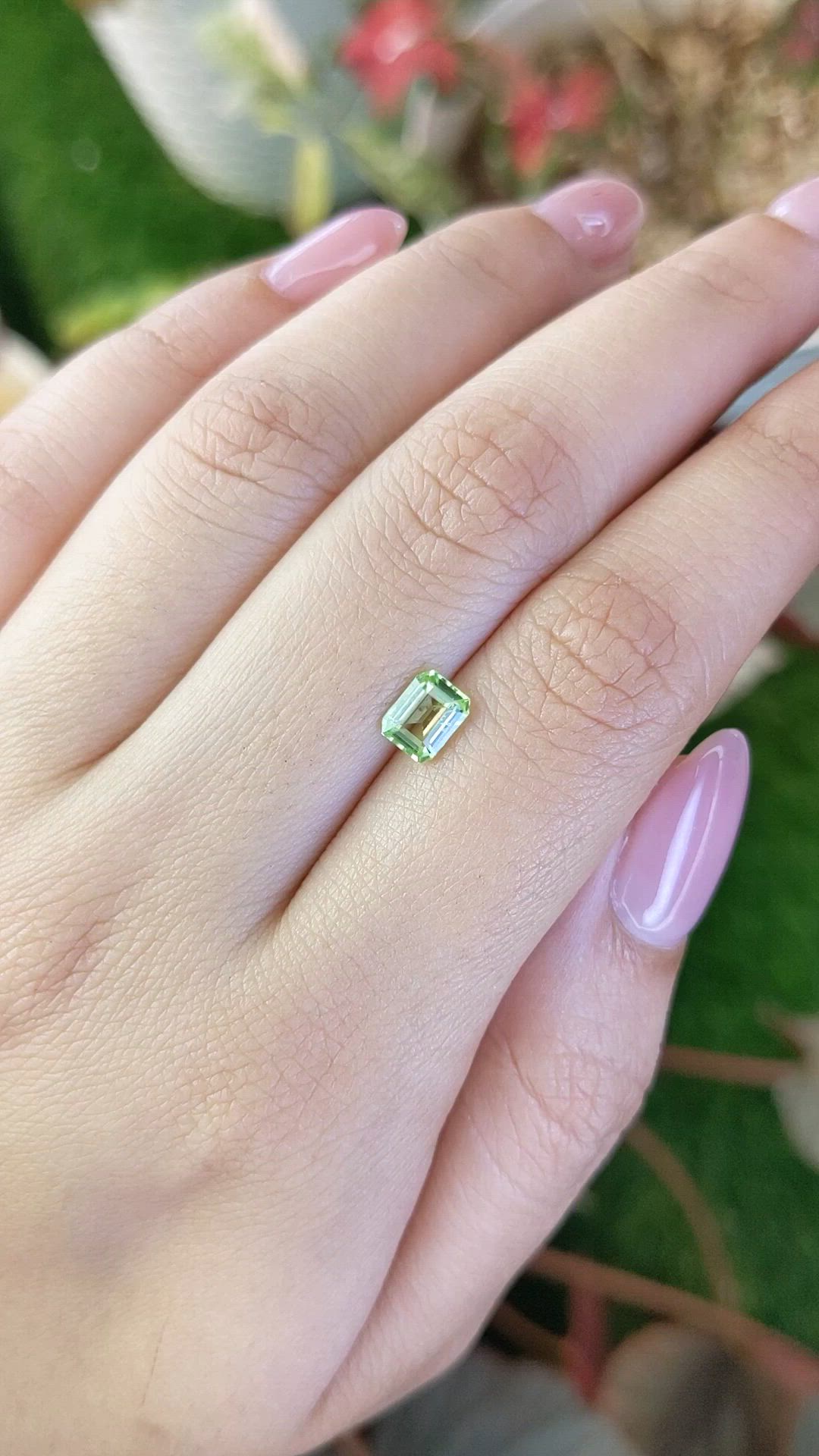 0.76 Ct. Green (Lime Green) Peridot from Pakistan Size Video