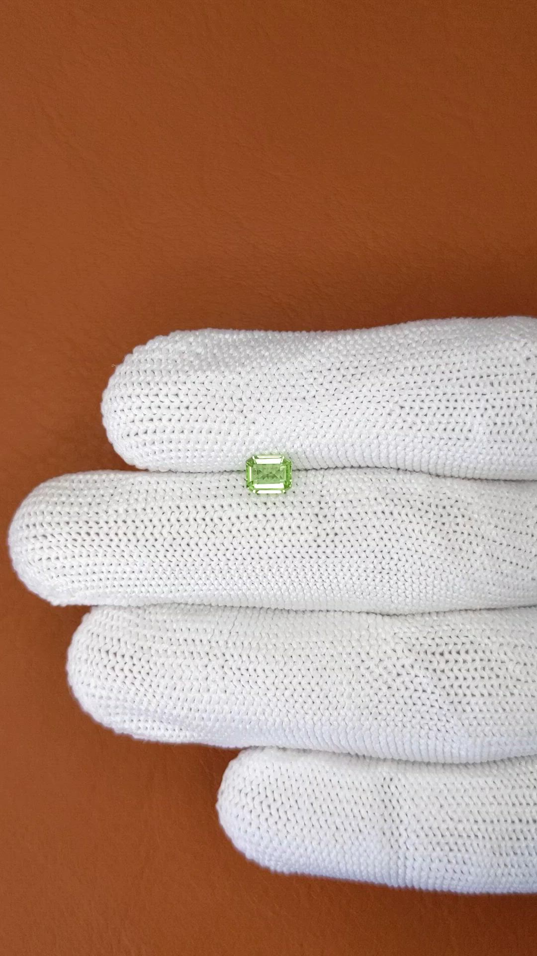 0.51 Ct. Green (Lime Green) Peridot from Pakistan Size Video