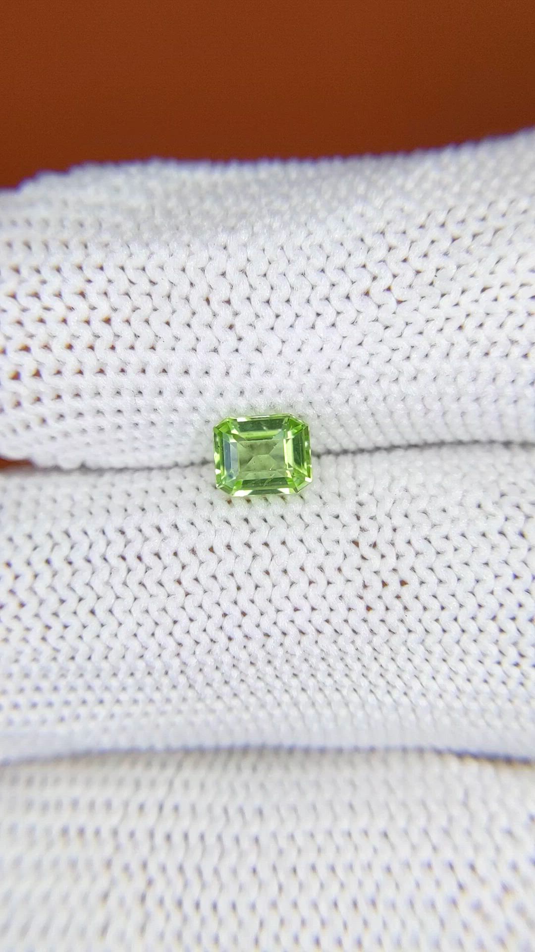 0.57 Ct. Green (Lime Green) Peridot from Pakistan Size Video