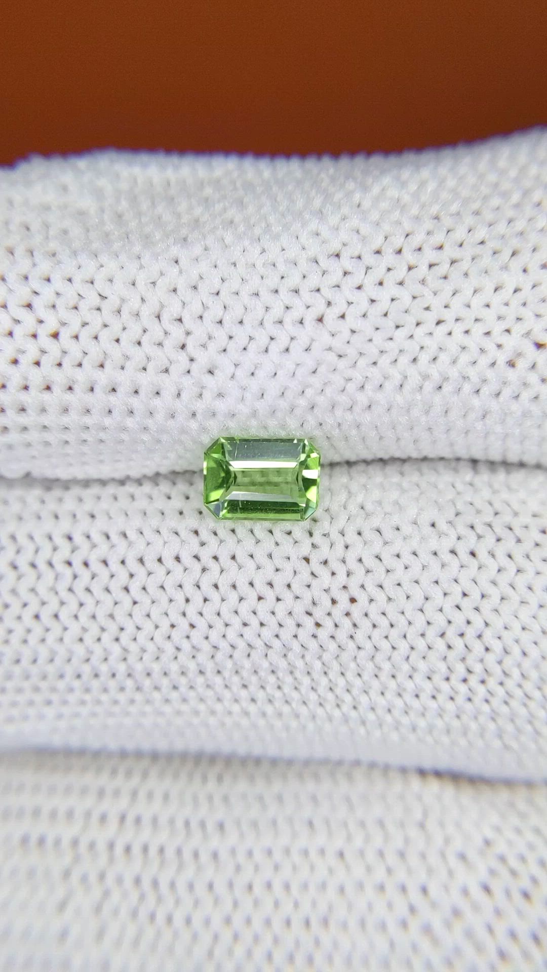 0.65 Ct. Green (Lime Green) Peridot from Pakistan Size Video