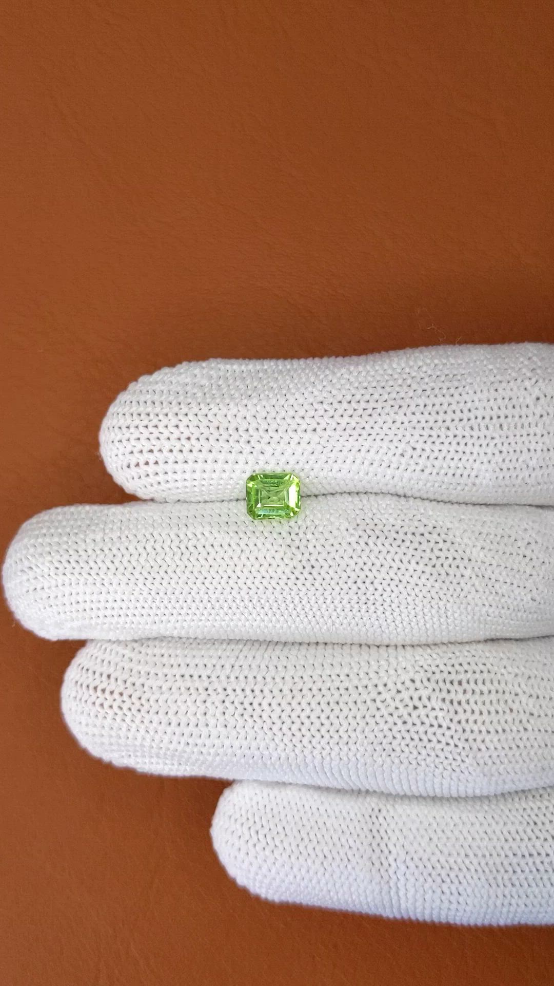 0.82 Ct. Green (Lime Green) Peridot from Pakistan Size Video