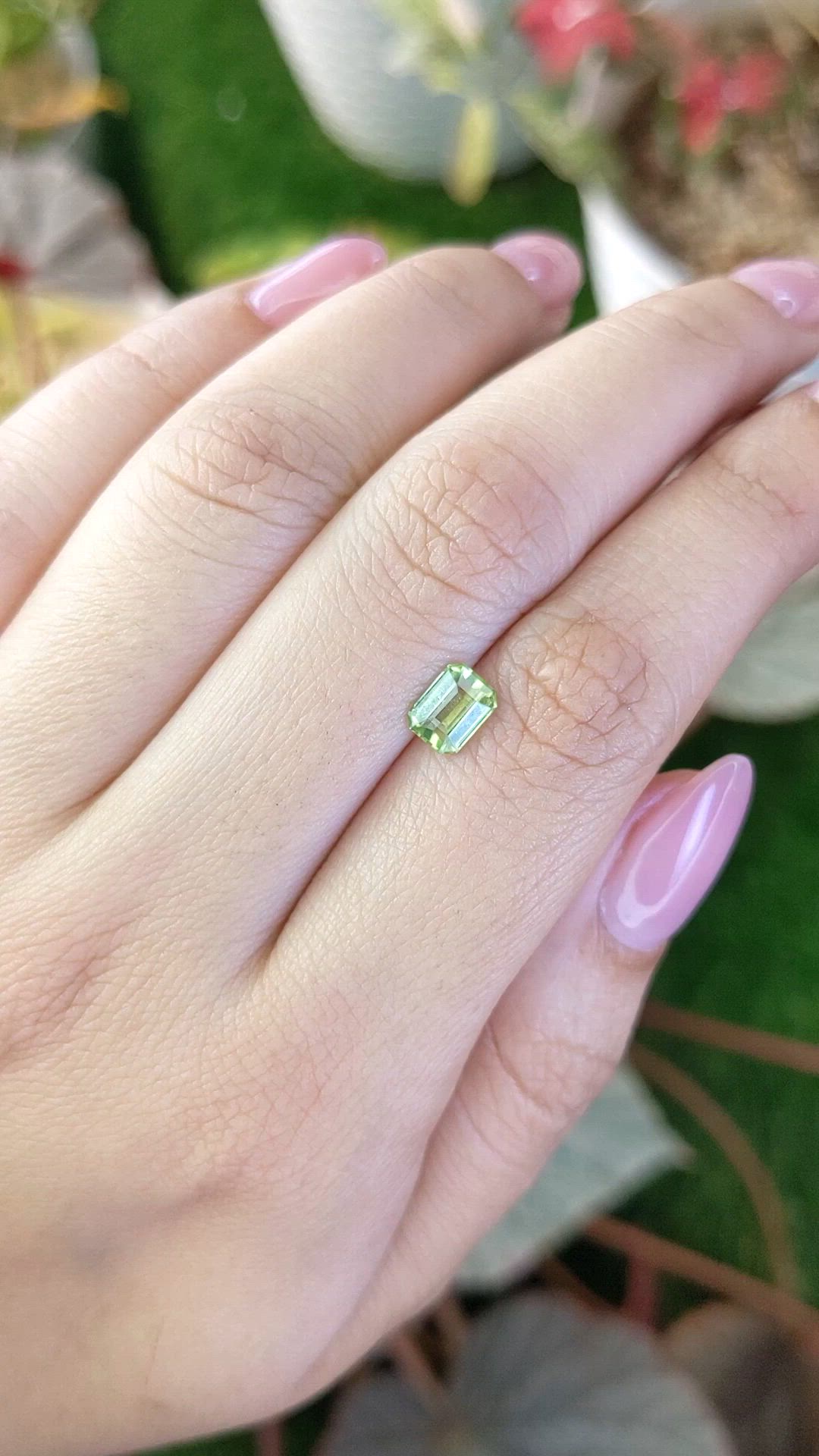 0.84 Ct. Green (Lime Green) Peridot from Pakistan Size Video