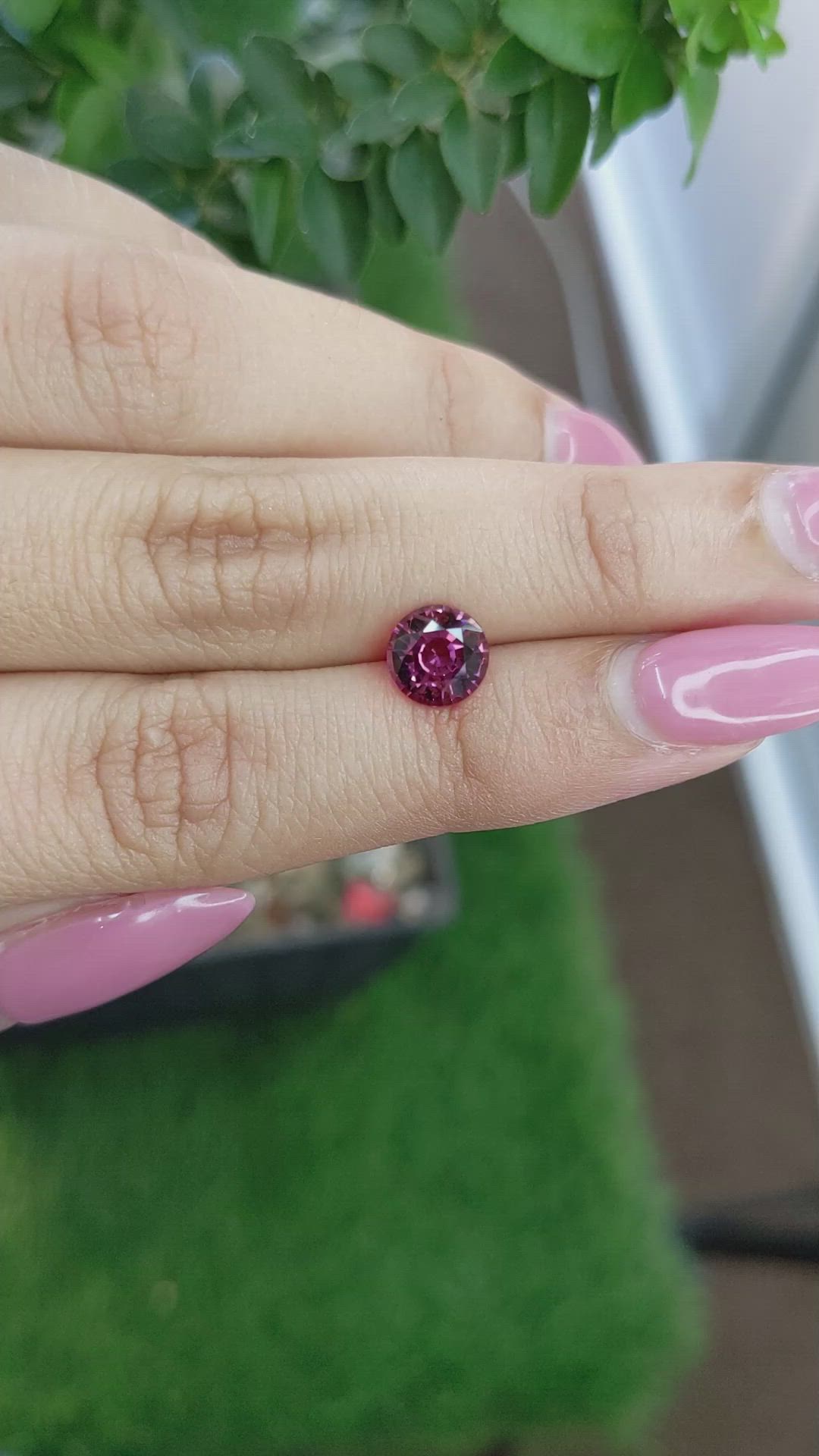 1.58 Ct. Spinel from Ceylon (Sri Lanka) Size Video