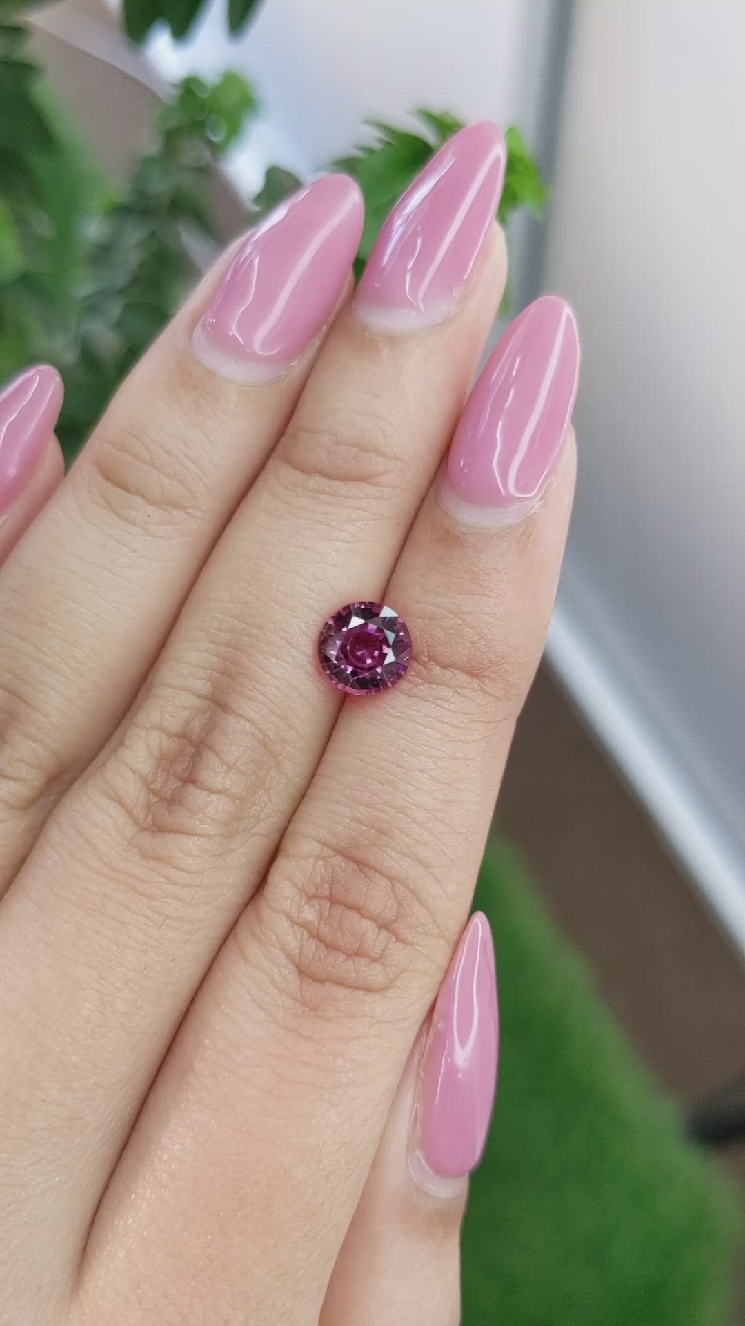 1.58 Ct. Spinel from Ceylon (Sri Lanka) Size Video