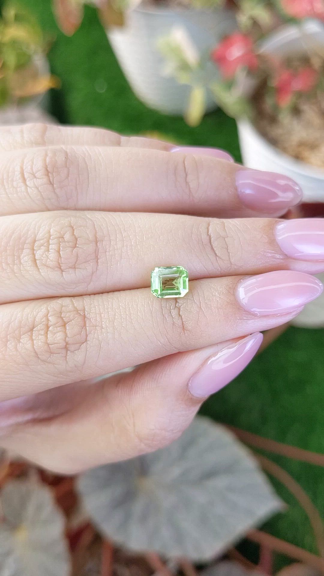 1.21 Ct. Green (Lime Green) Peridot from Pakistan Size Video