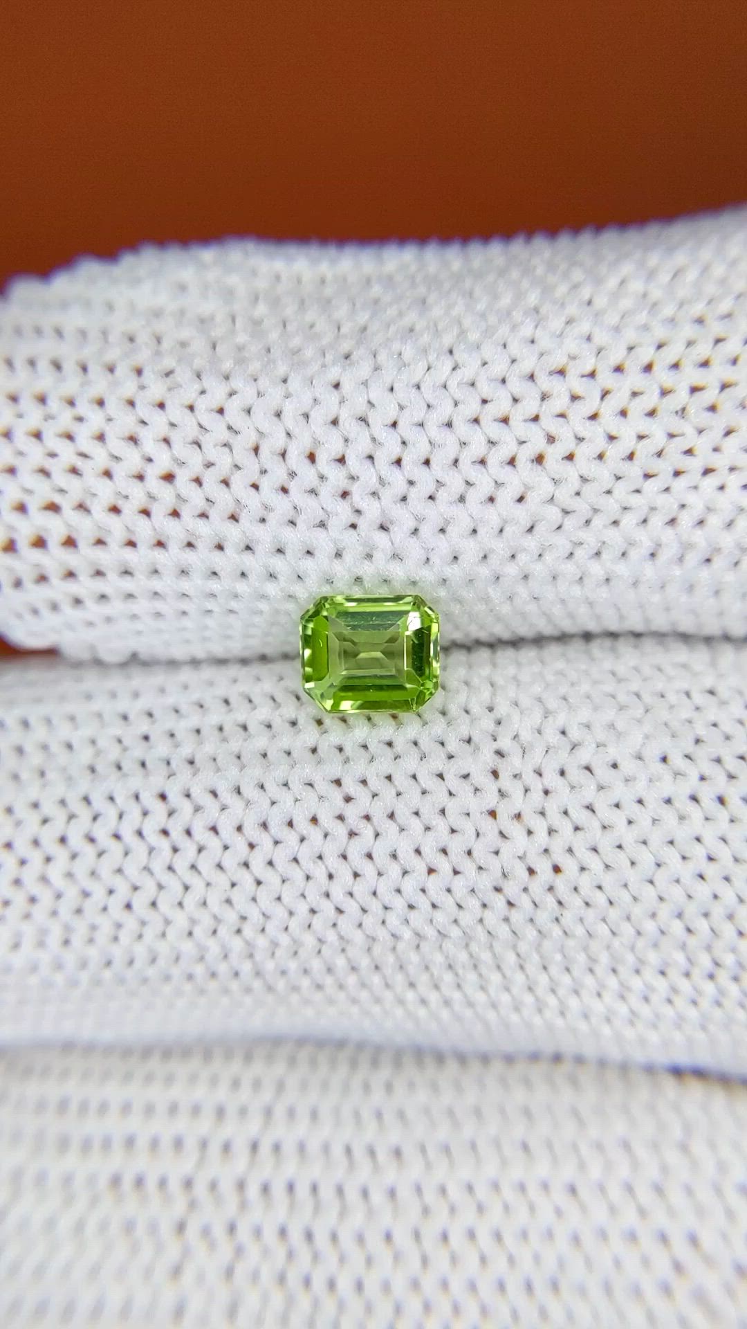 0.72 Ct. Green (Lime Green) Peridot from Pakistan Size Video