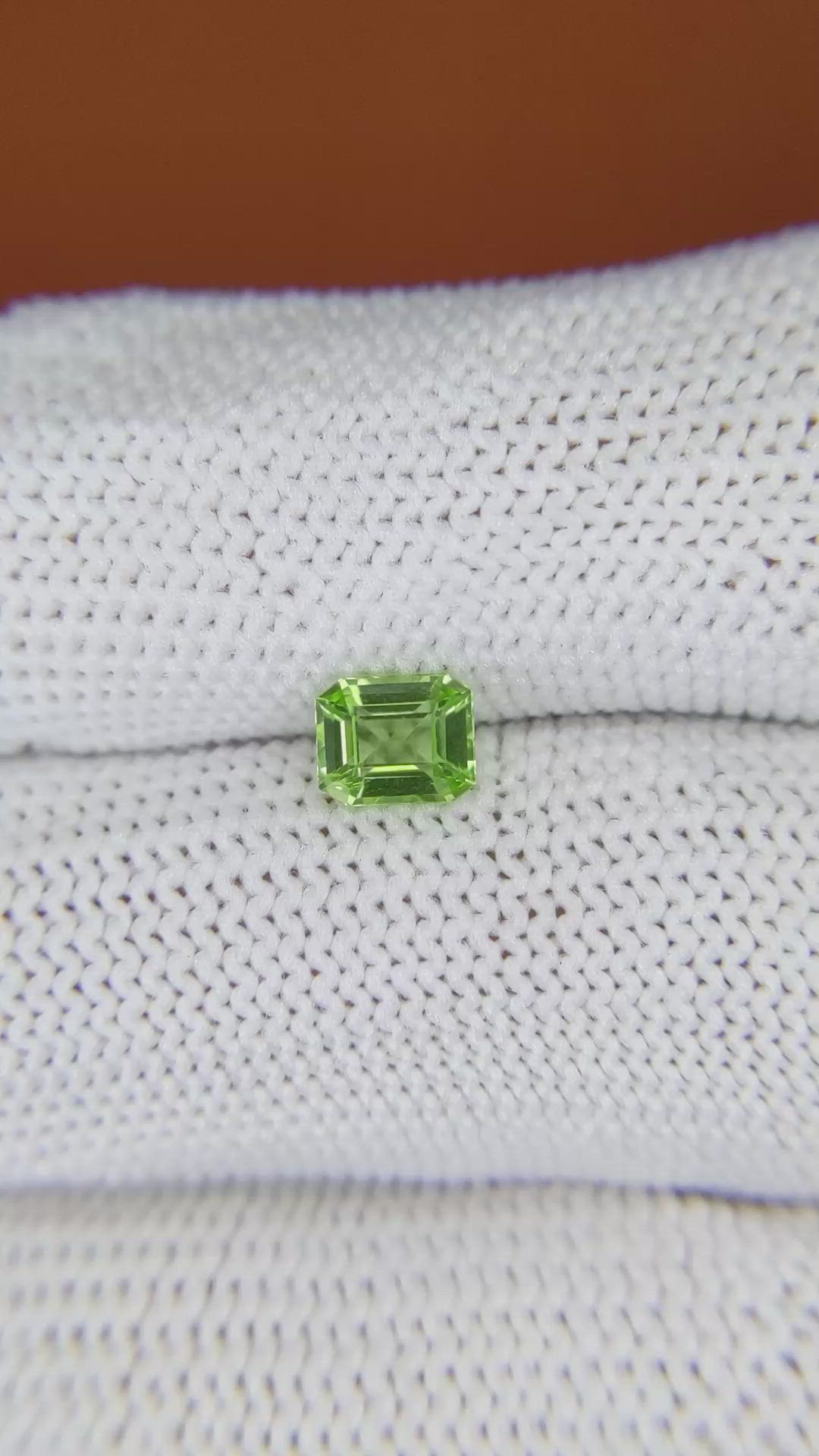 0.69 Ct. Green (Lime Green) Peridot from Pakistan Size Video