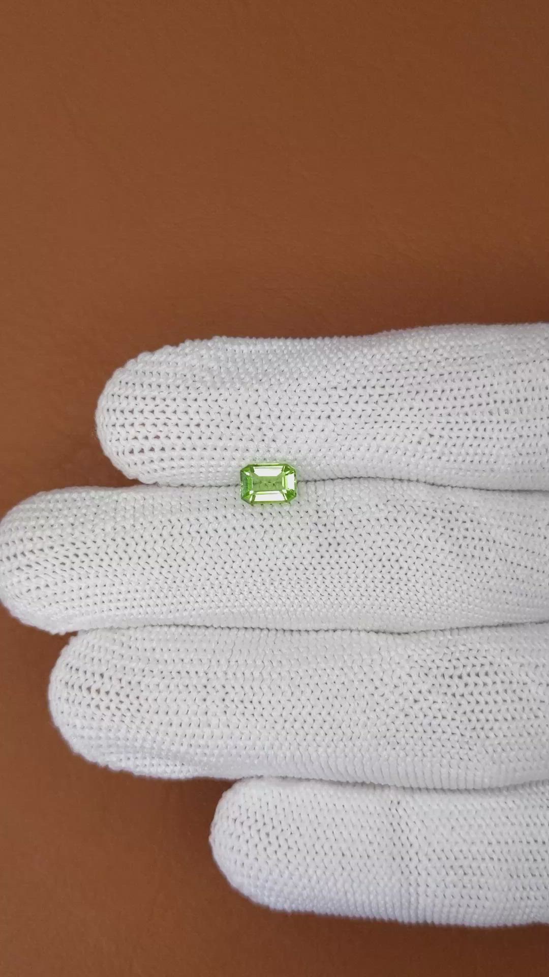 0.67 Ct. Green (Lime Green) Peridot from Pakistan Size Video