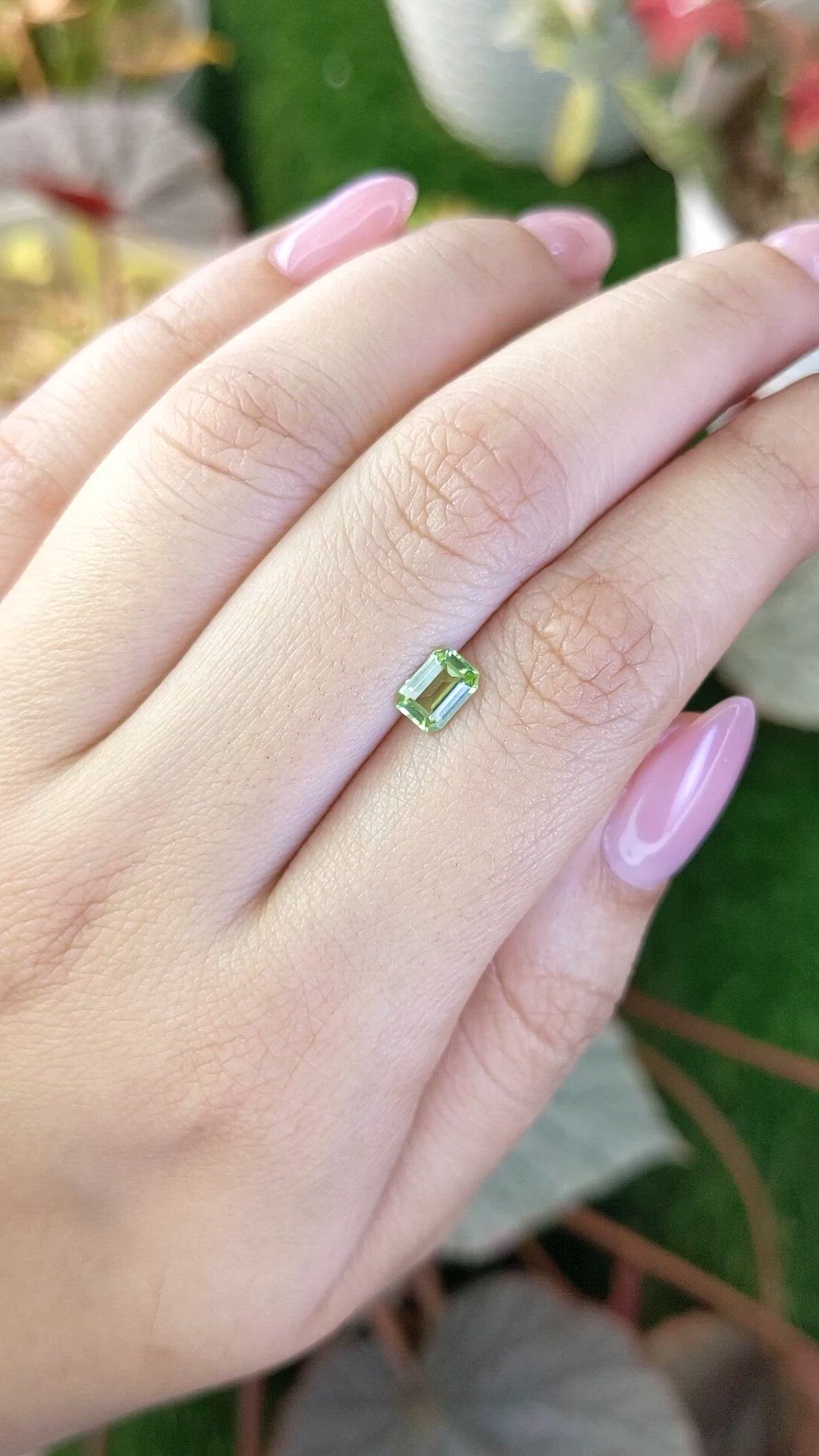 0.67 Ct. Green (Lime Green) Peridot from Pakistan Size Video