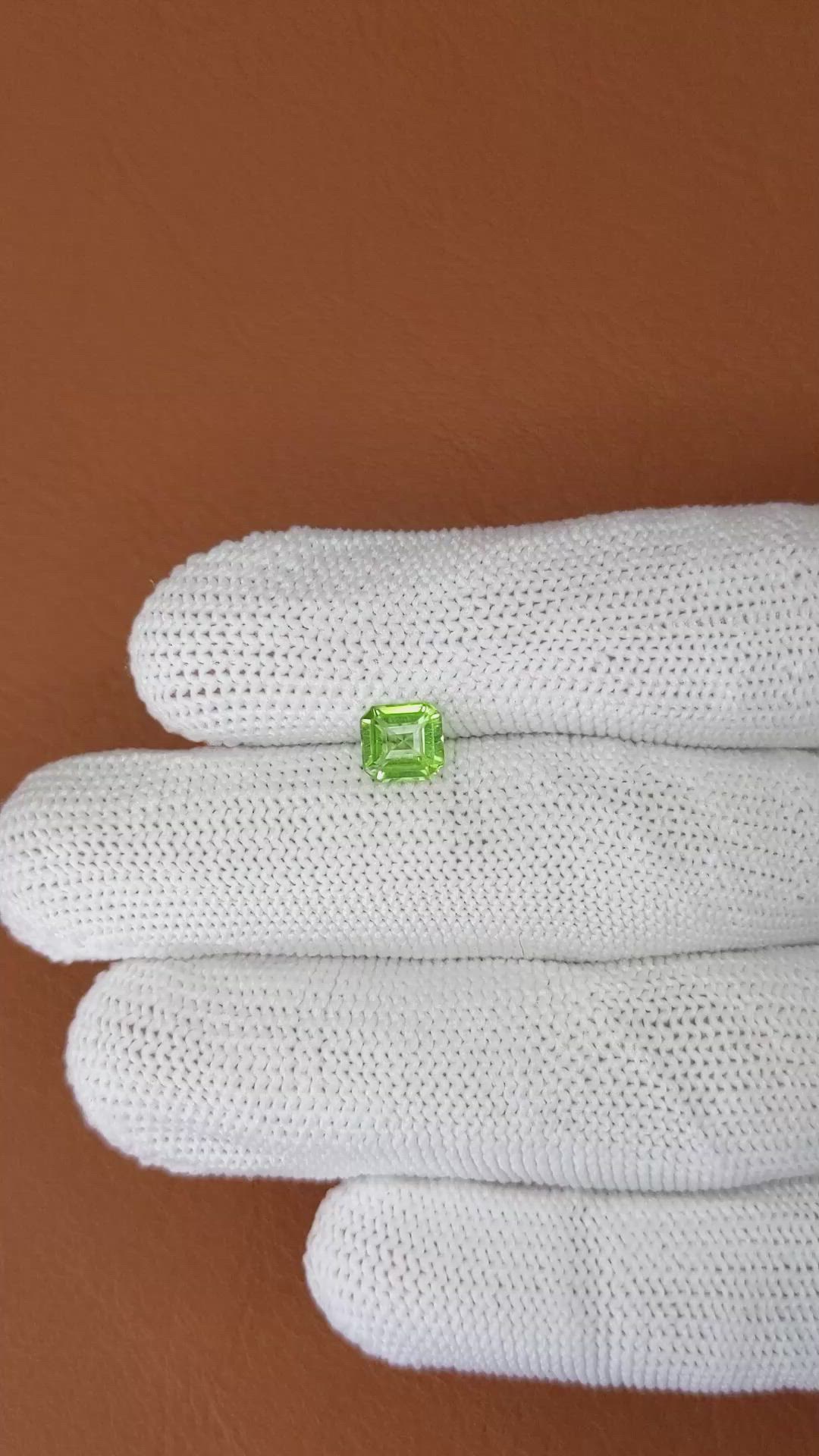 0.91 Ct. Green (Lime Green) Peridot from Pakistan Size Video
