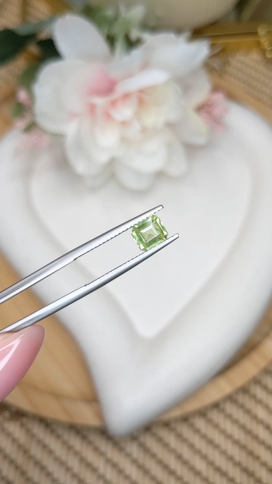 0.91 Ct. Green (Lime Green) Peridot from Pakistan Size Video