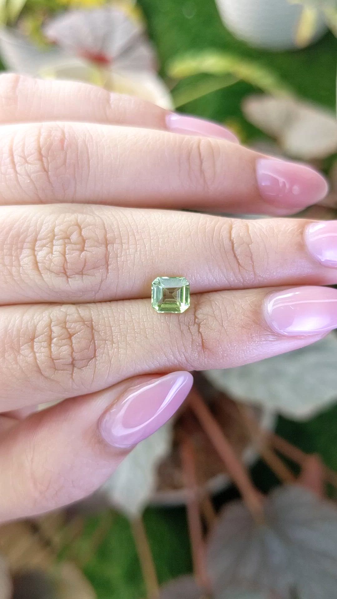 0.91 Ct. Green (Lime Green) Peridot from Pakistan Size Video