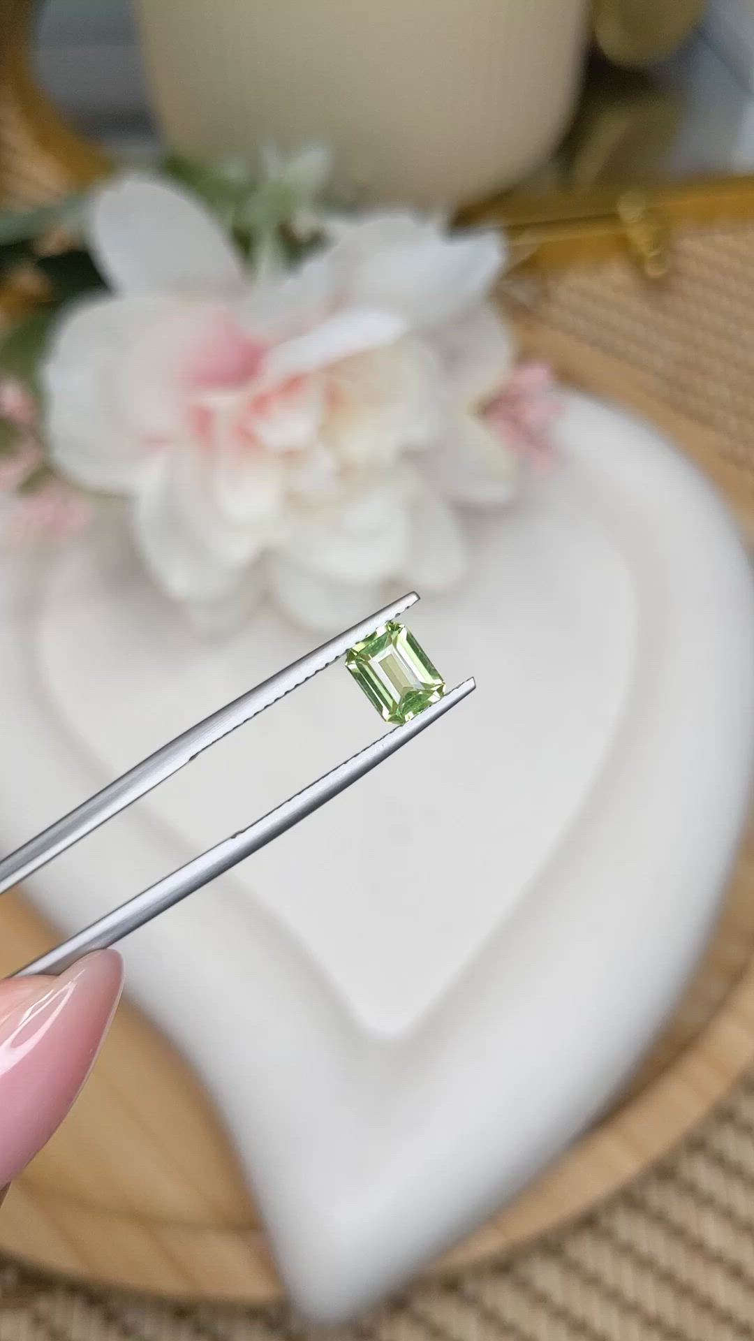 0.92 Ct. Green (Lime Green) Peridot from Pakistan Size Video