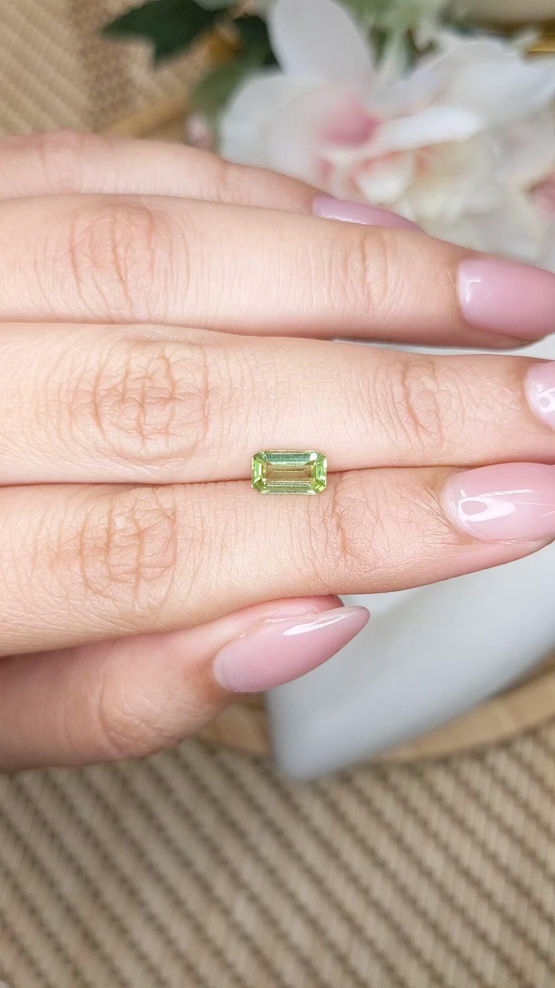 0.83 Ct. Green (Lime Green) Peridot from Pakistan Size Video