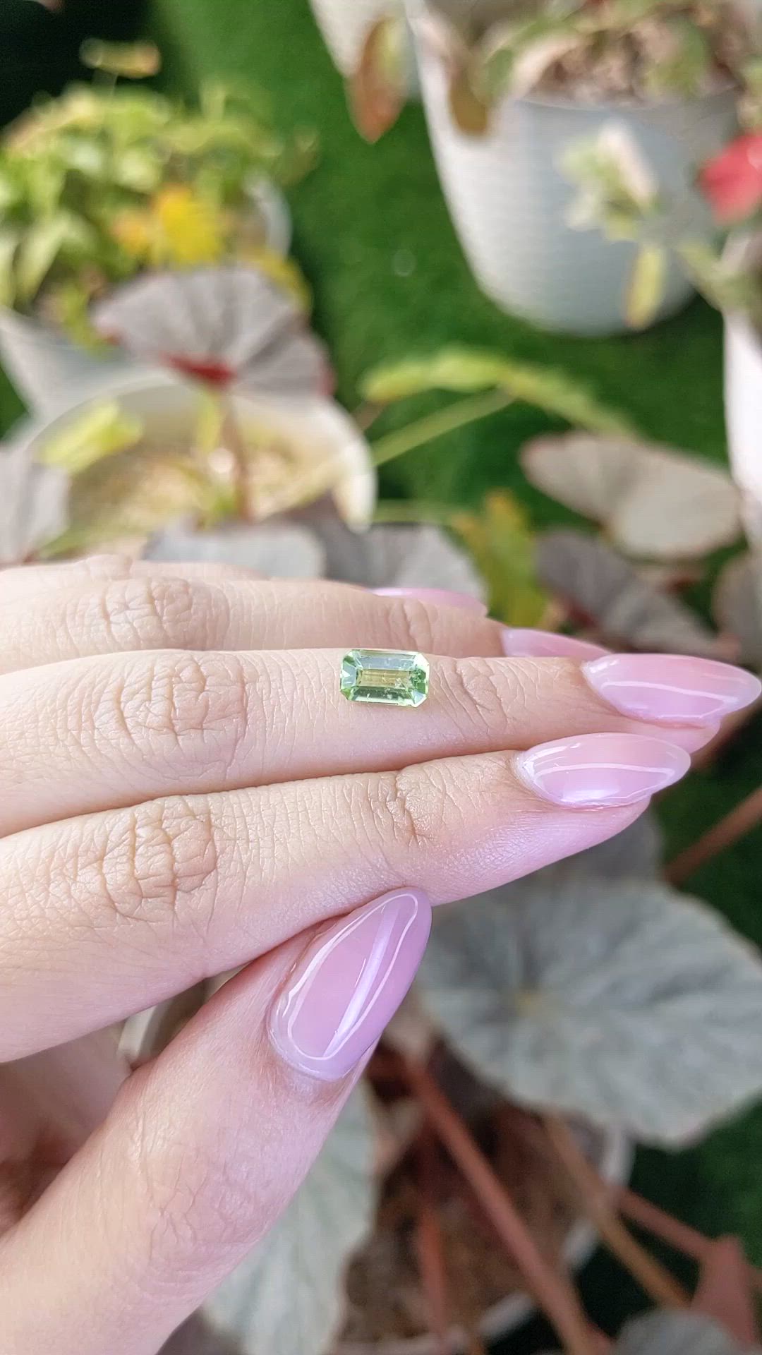 1.14 Ct. Green (Lime Green) Peridot from Pakistan Size Video