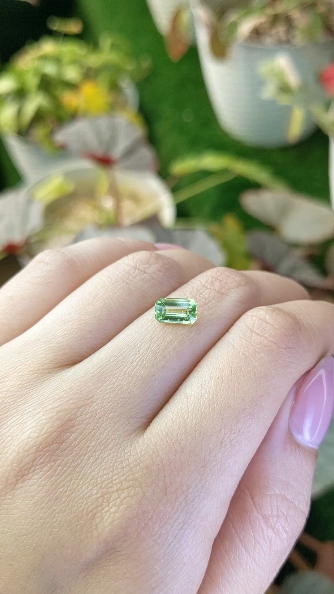 1.02 Ct. Green (Lime Green) Peridot from Pakistan Size Video
