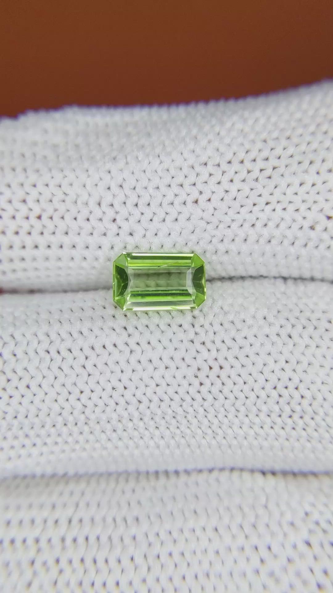 1.02 Ct. Green (Lime Green) Peridot from Pakistan Size Video