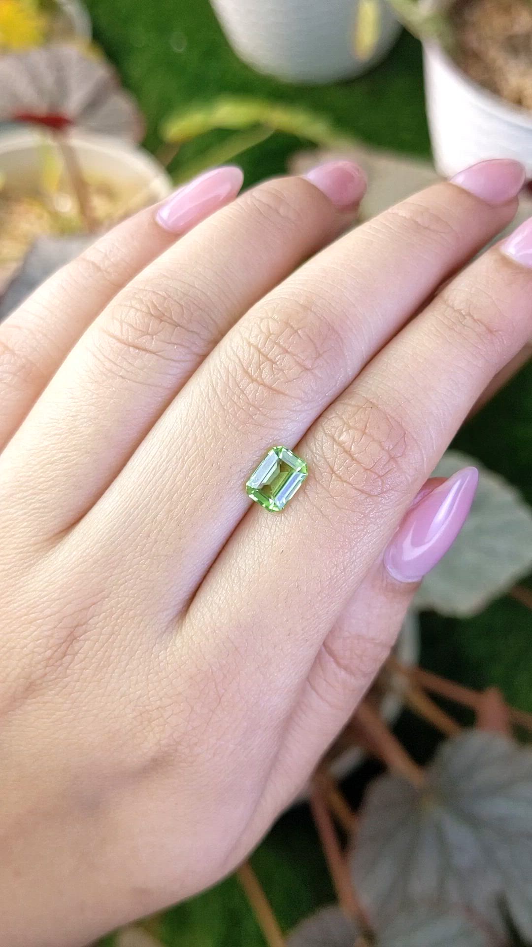 1.32 Ct. Green (Lime Green) Peridot from Pakistan Size Video