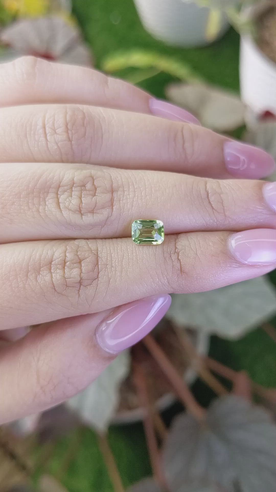 0.90 Ct. Green (Lime Green) Peridot from Pakistan Size Video