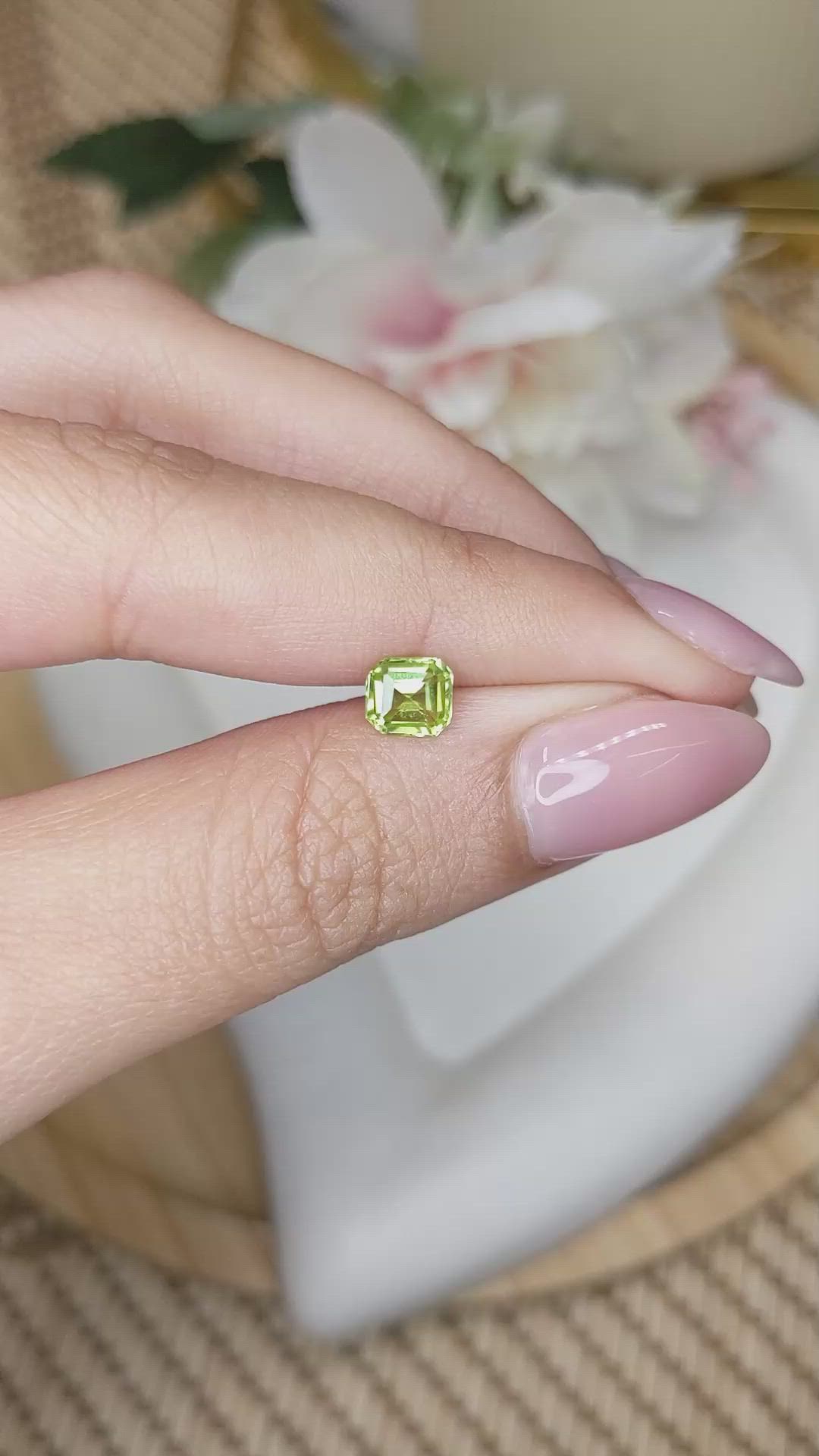 0.80 Ct. Green (Lime Green) Peridot from Pakistan Size Video