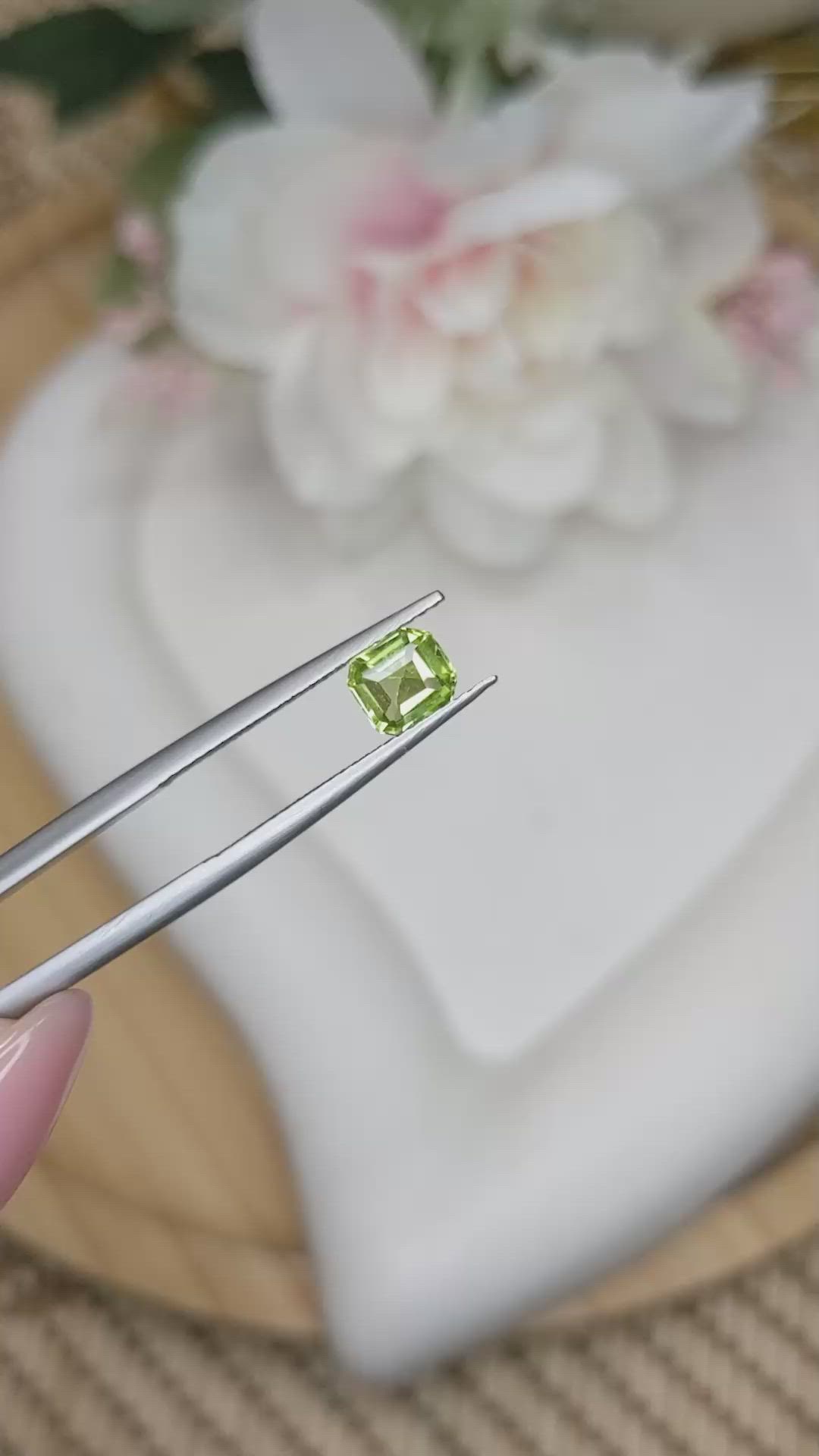 0.80 Ct. Green (Lime Green) Peridot from Pakistan Size Video