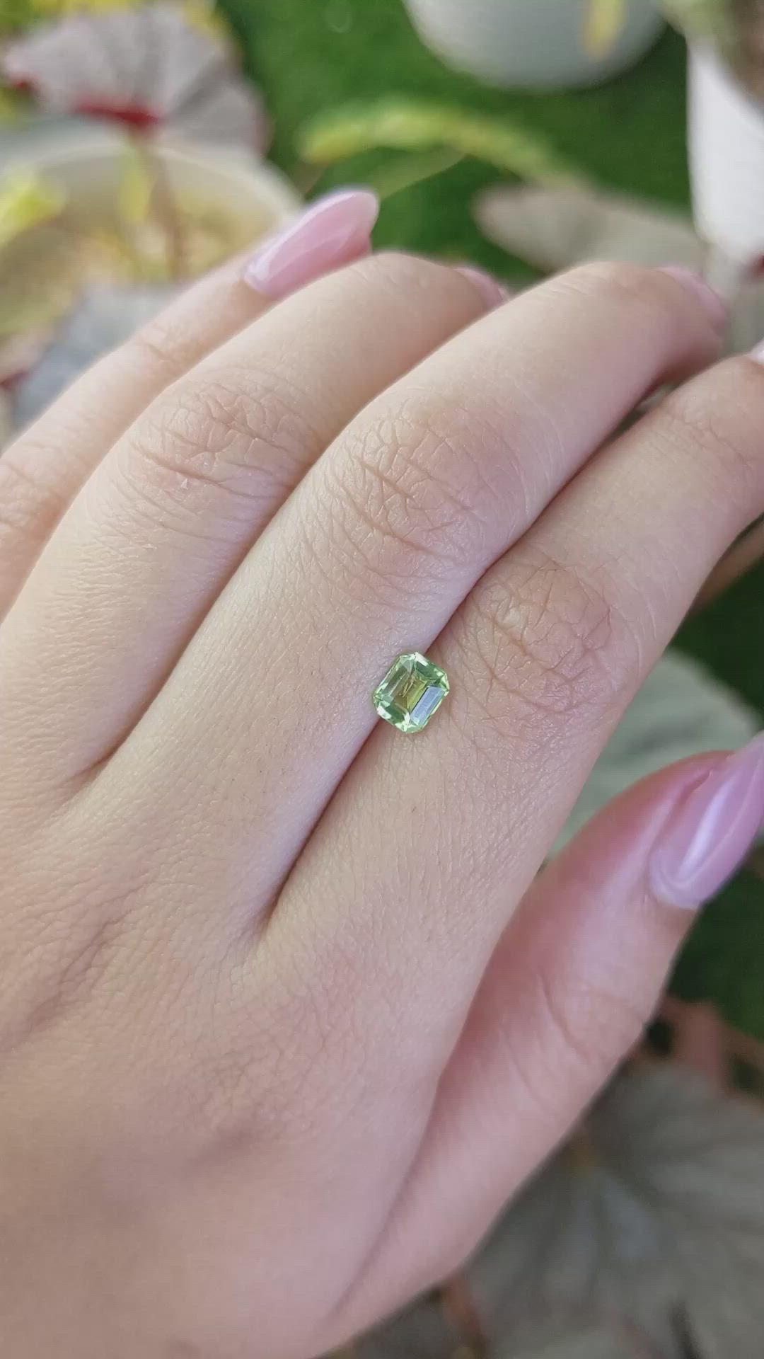 0.71 Ct. Green (Lime Green) Peridot from Pakistan Size Video