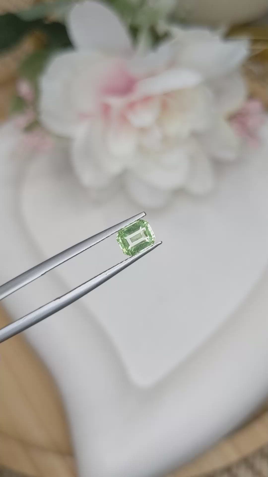 0.71 Ct. Green (Lime Green) Peridot from Pakistan Size Video