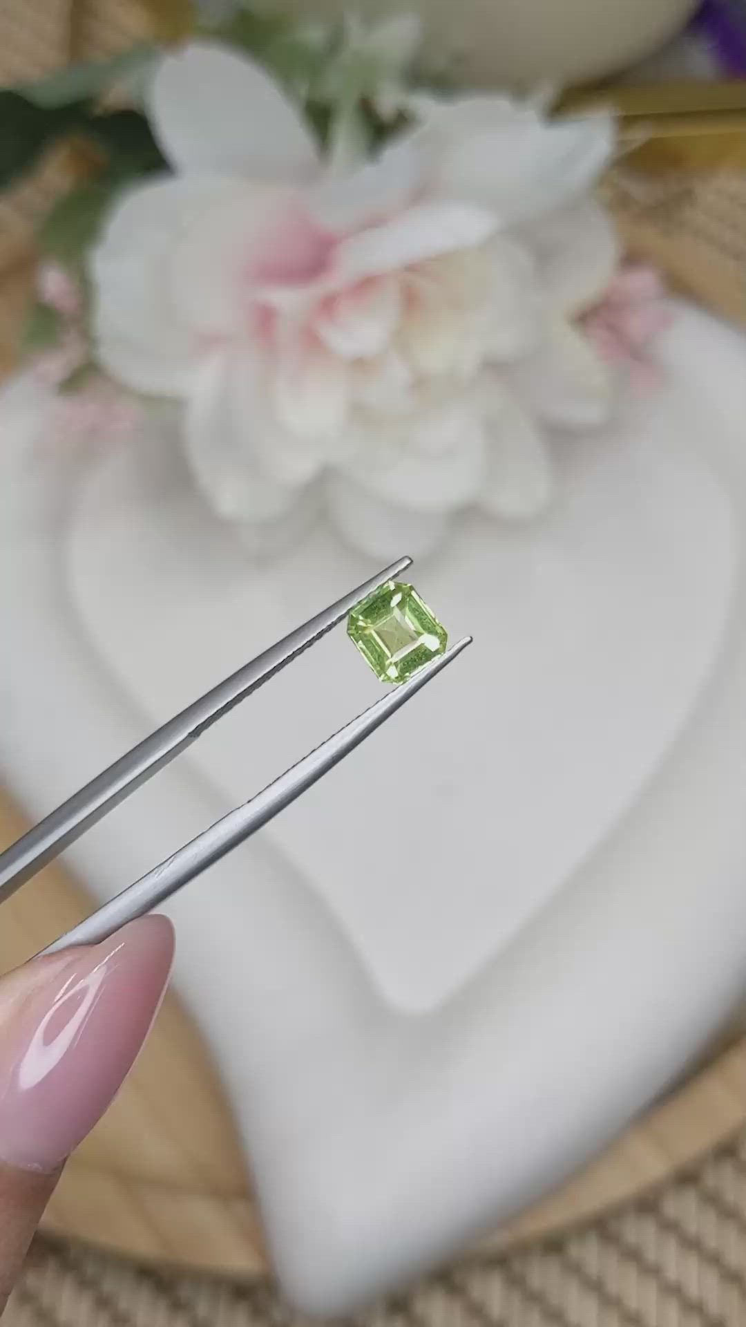 1.07 Ct. Green (Lime Green) Peridot from Pakistan Size Video