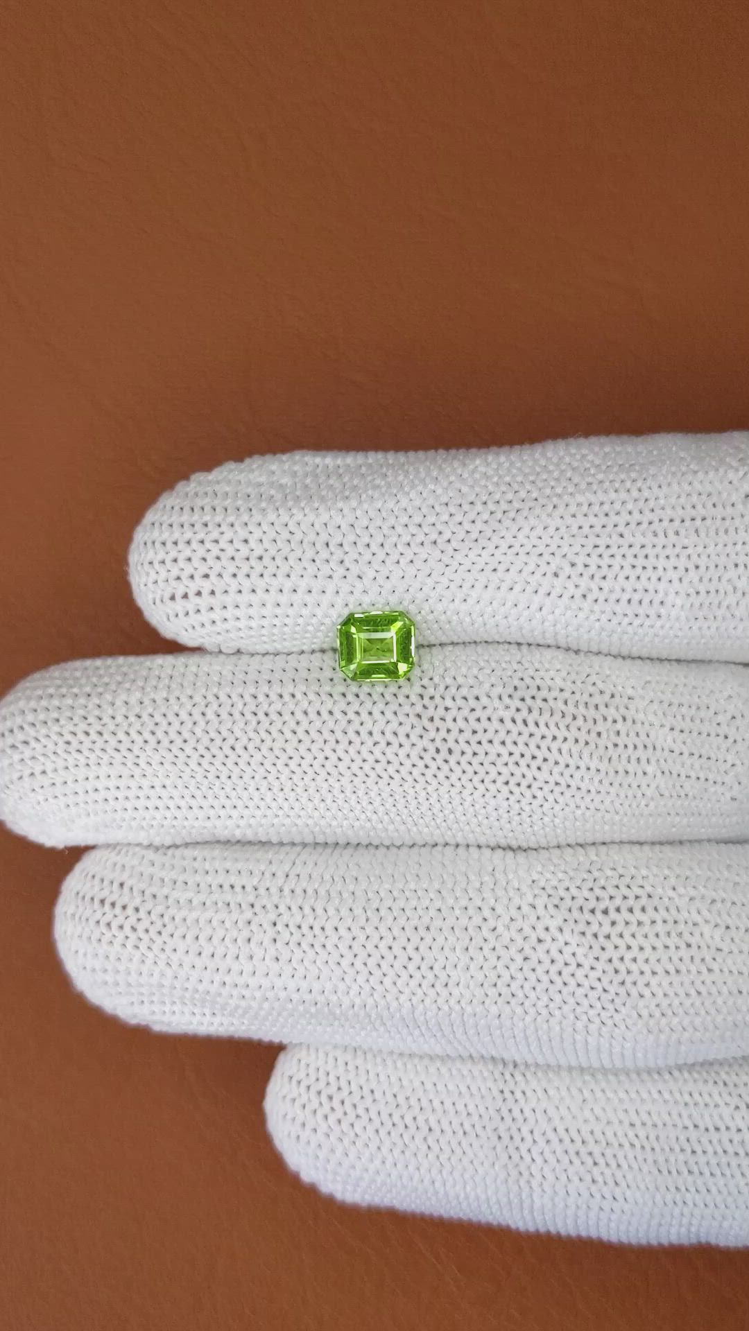 1.07 Ct. Green (Lime Green) Peridot from Pakistan Size Video