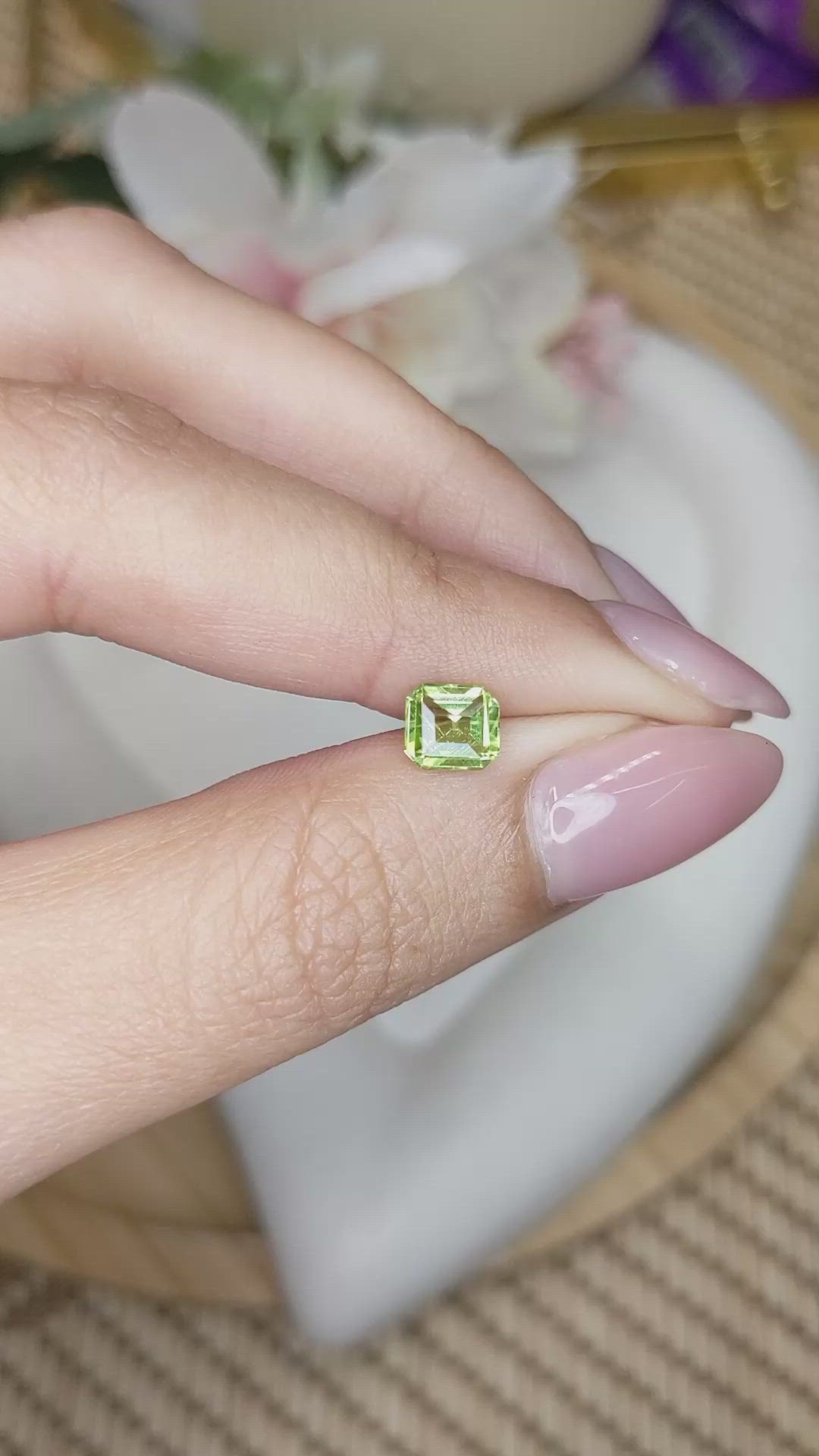 0.80 Ct. Green (Lime Green) Peridot from Pakistan Size Video